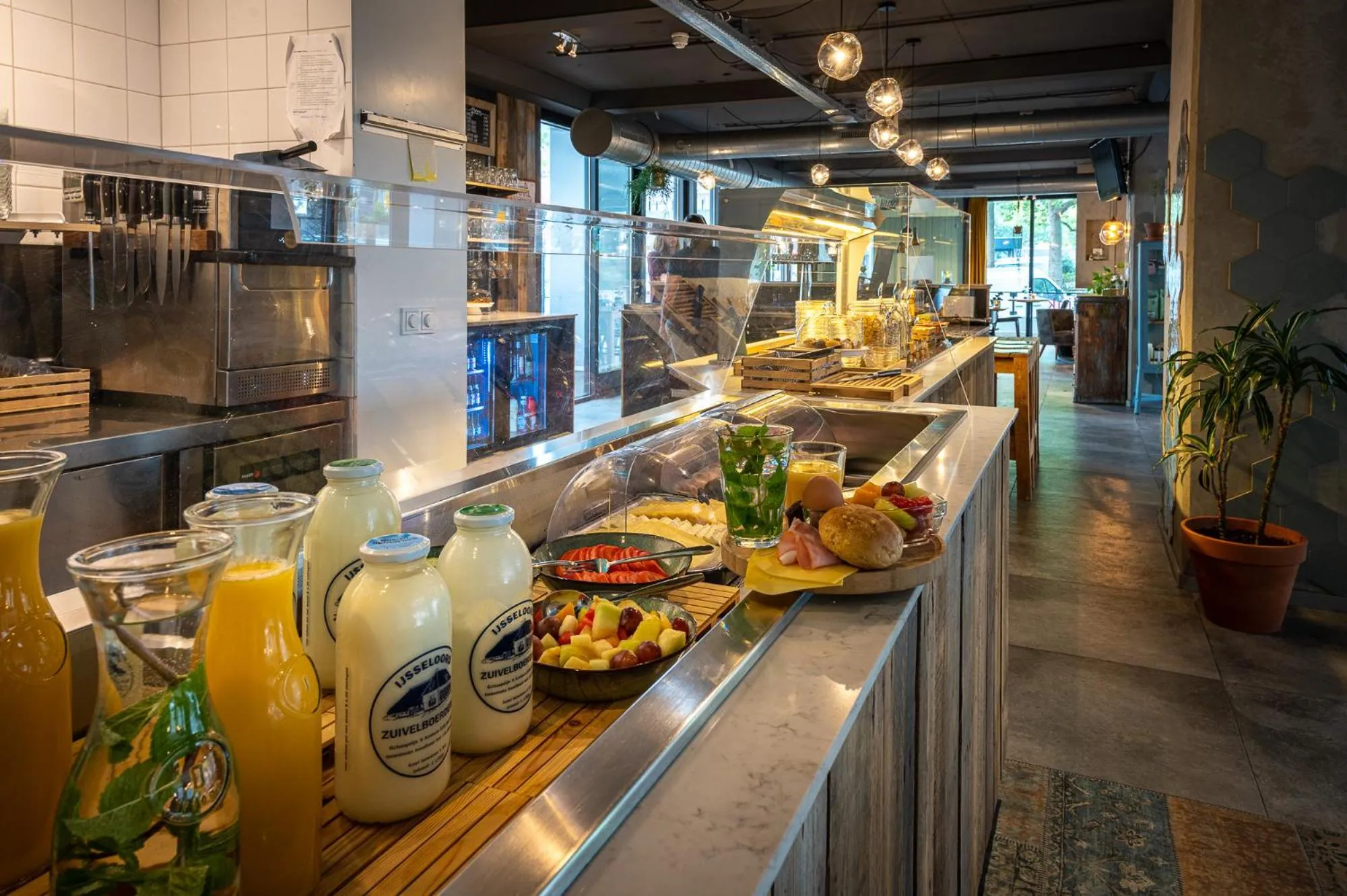 Buffet breakfast in Guesthouse Vertoef