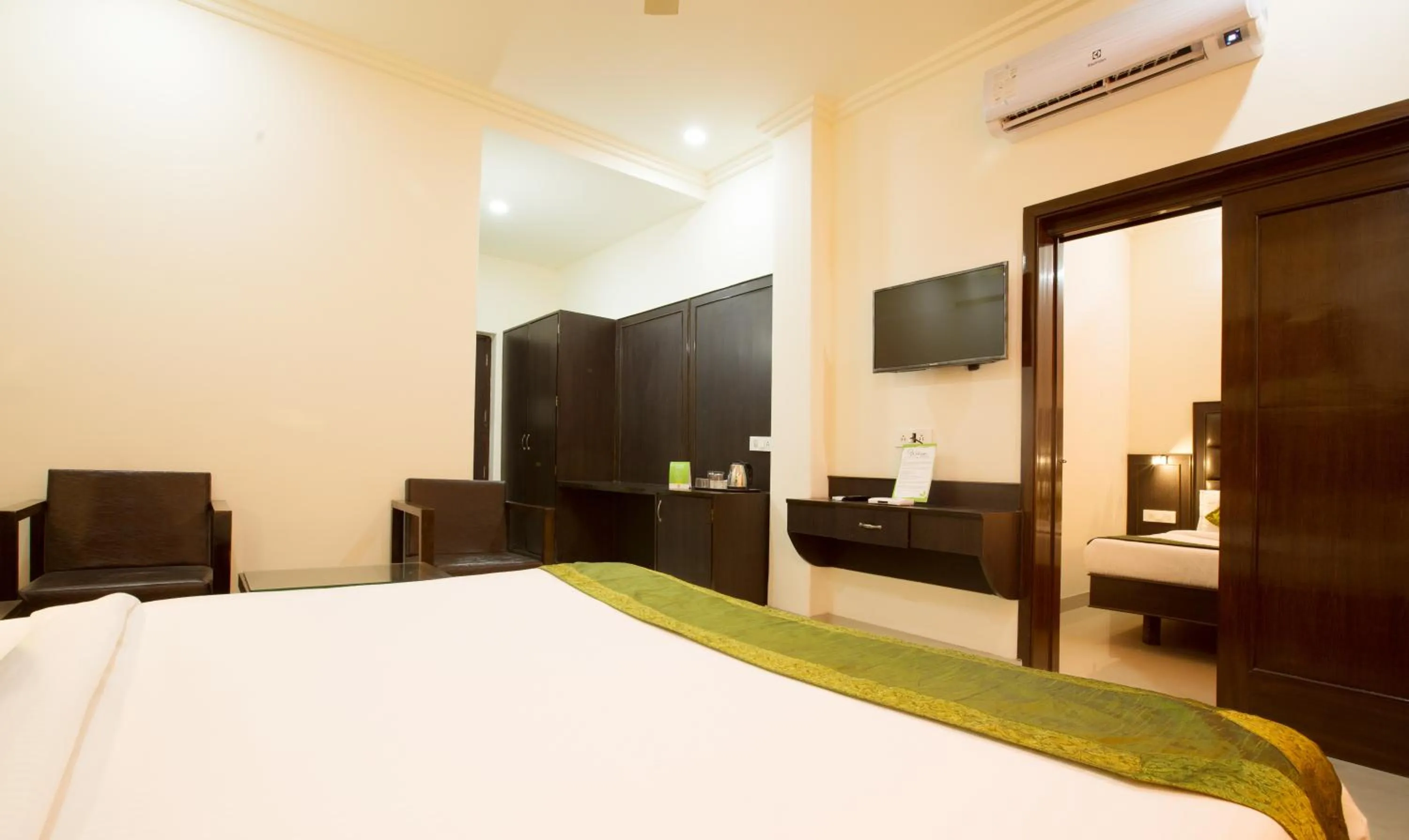 Bedroom in Treebo Dee Intercontinental Amritsar