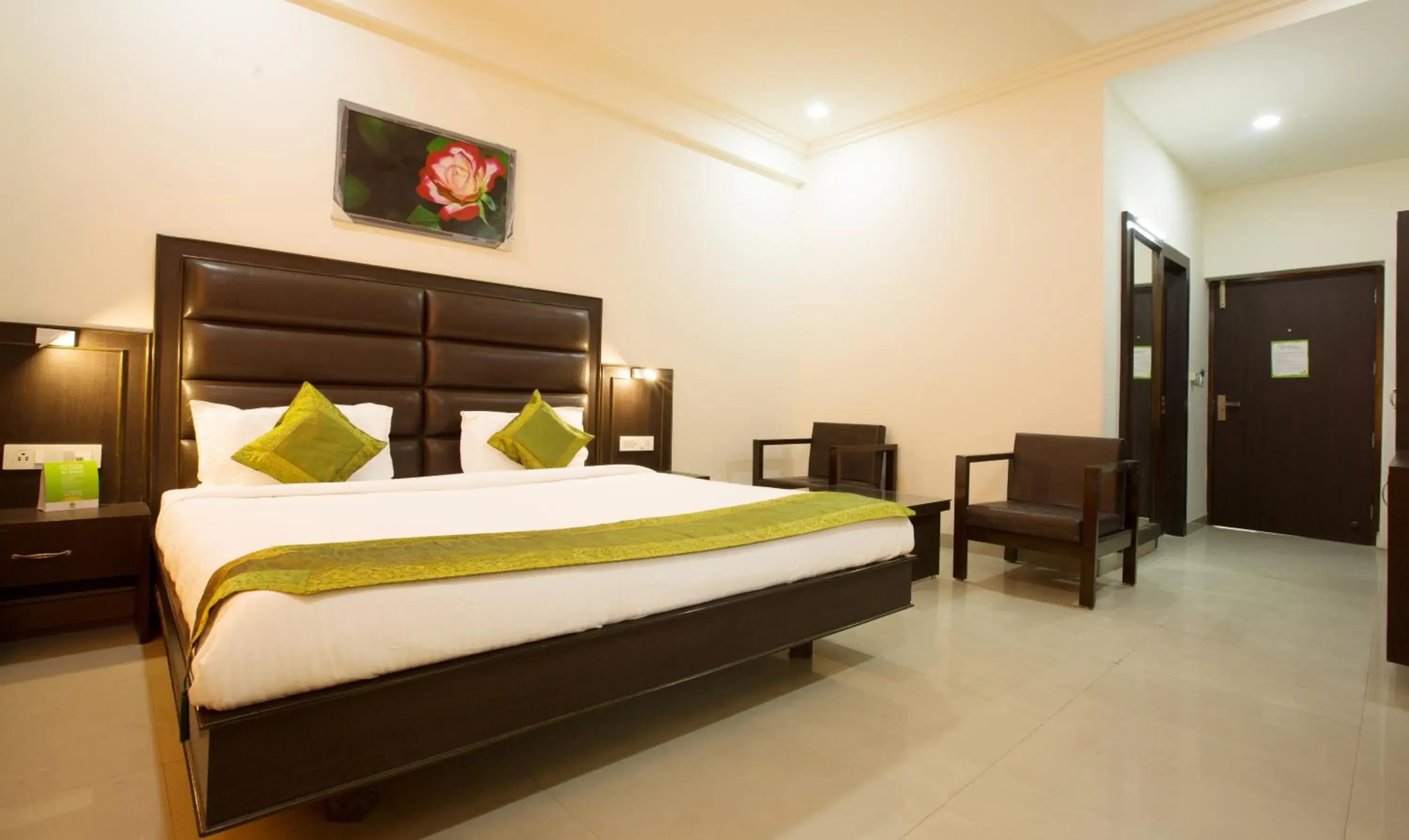 Superior Double Room - single occupancy in Treebo Dee Intercontinental Amritsar Superior Double Room - single occupancy in Treebo Dee Intercontinental Amritsar