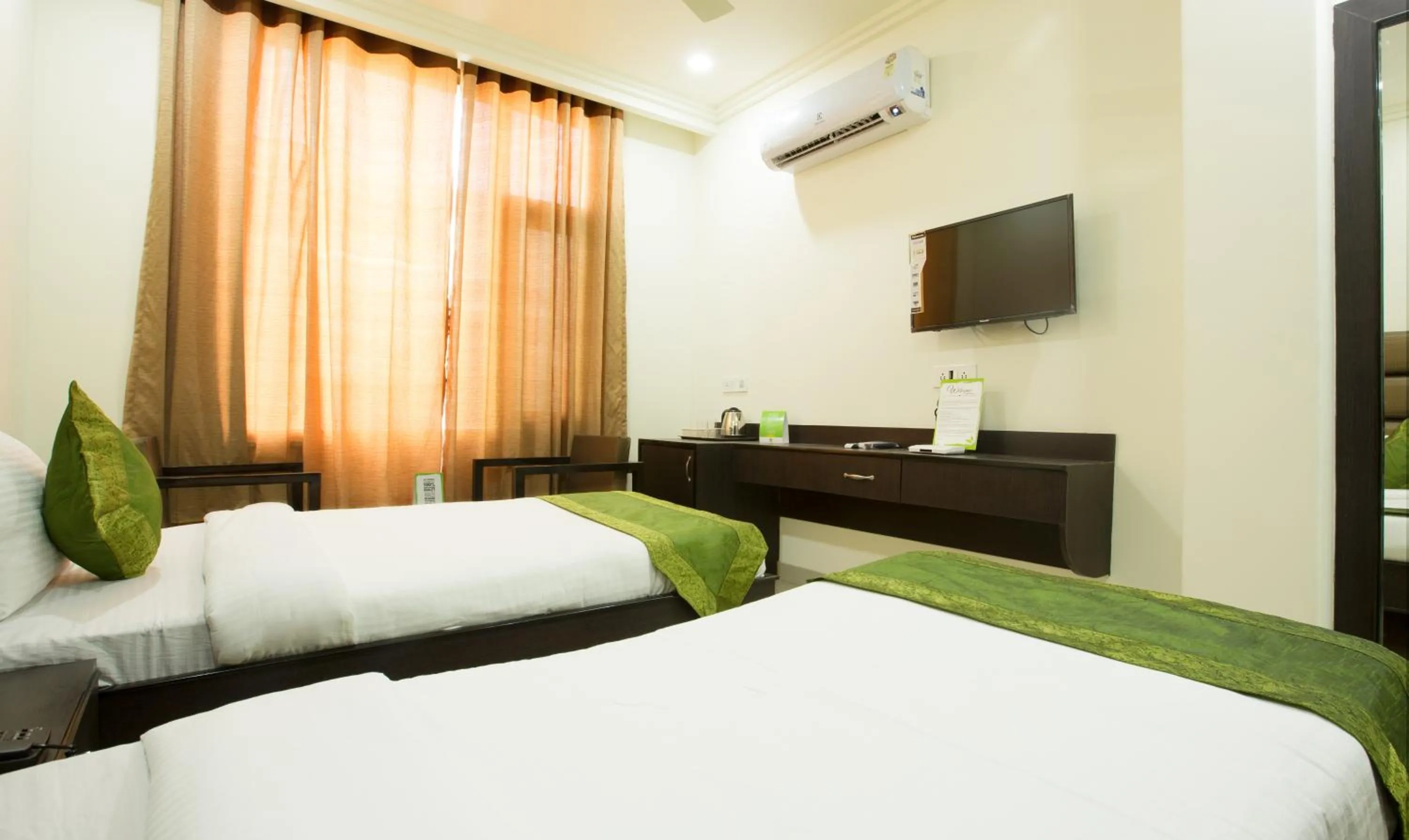 Bedroom in Treebo Dee Intercontinental Amritsar