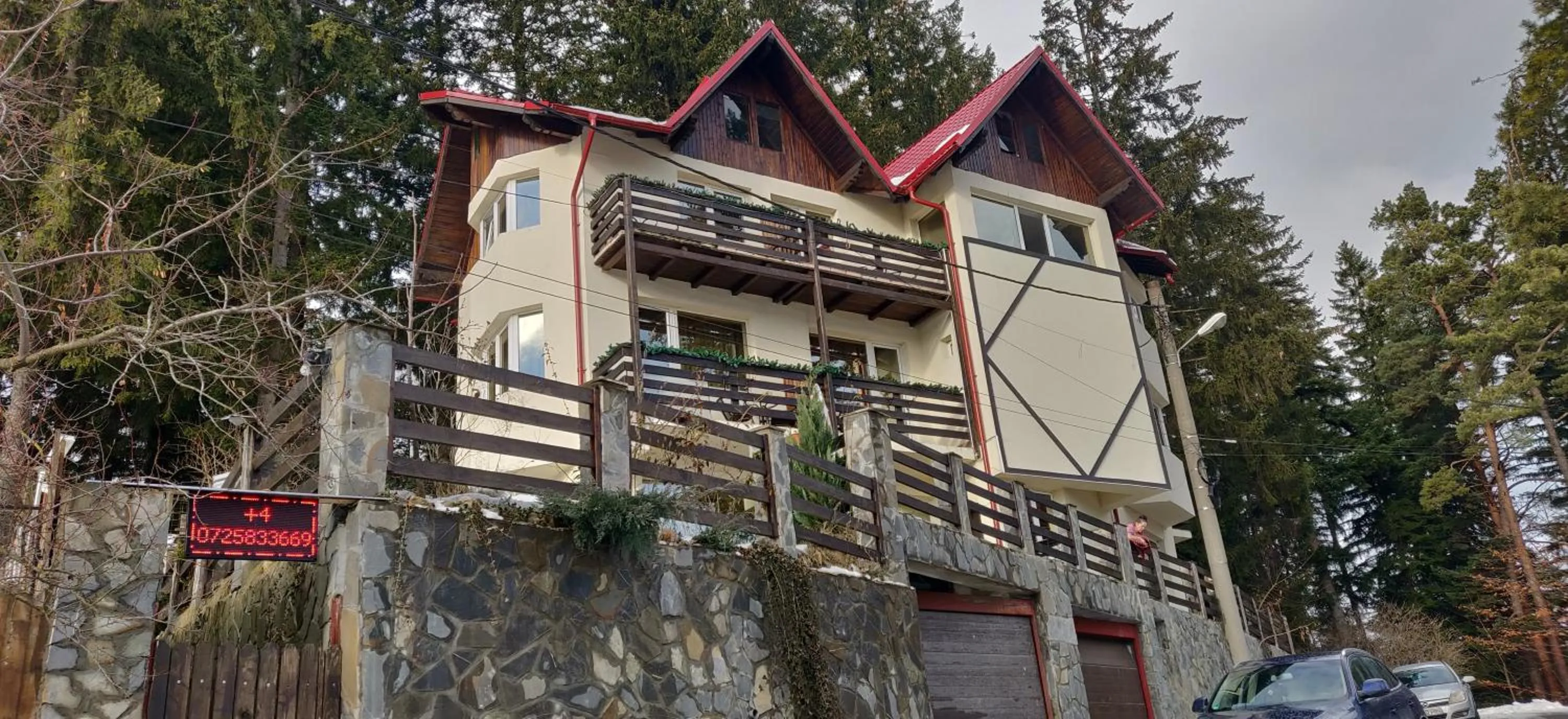 Property building in Casa Adina