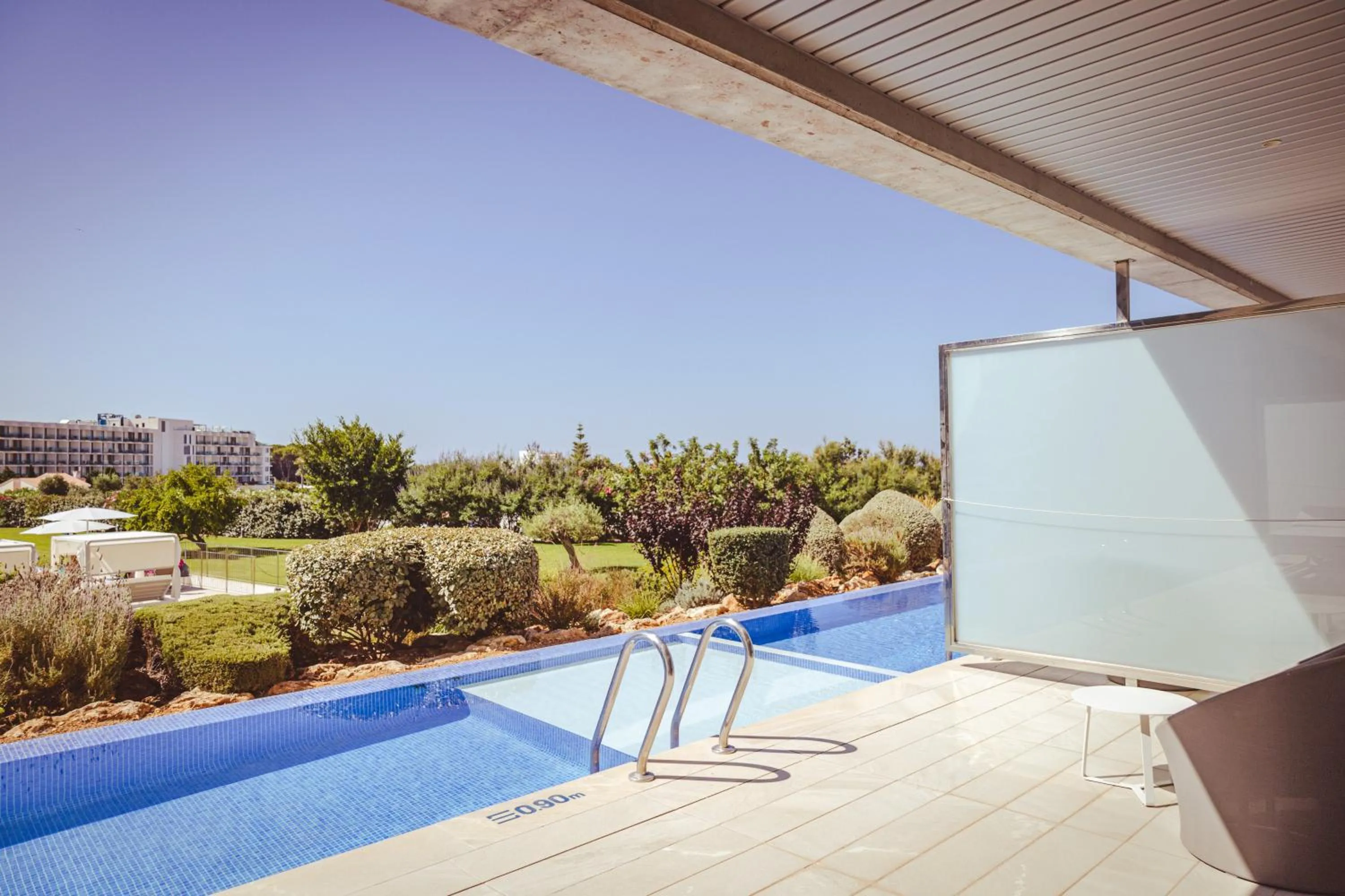 Swimming pool in Seth 55 Santo Tomas