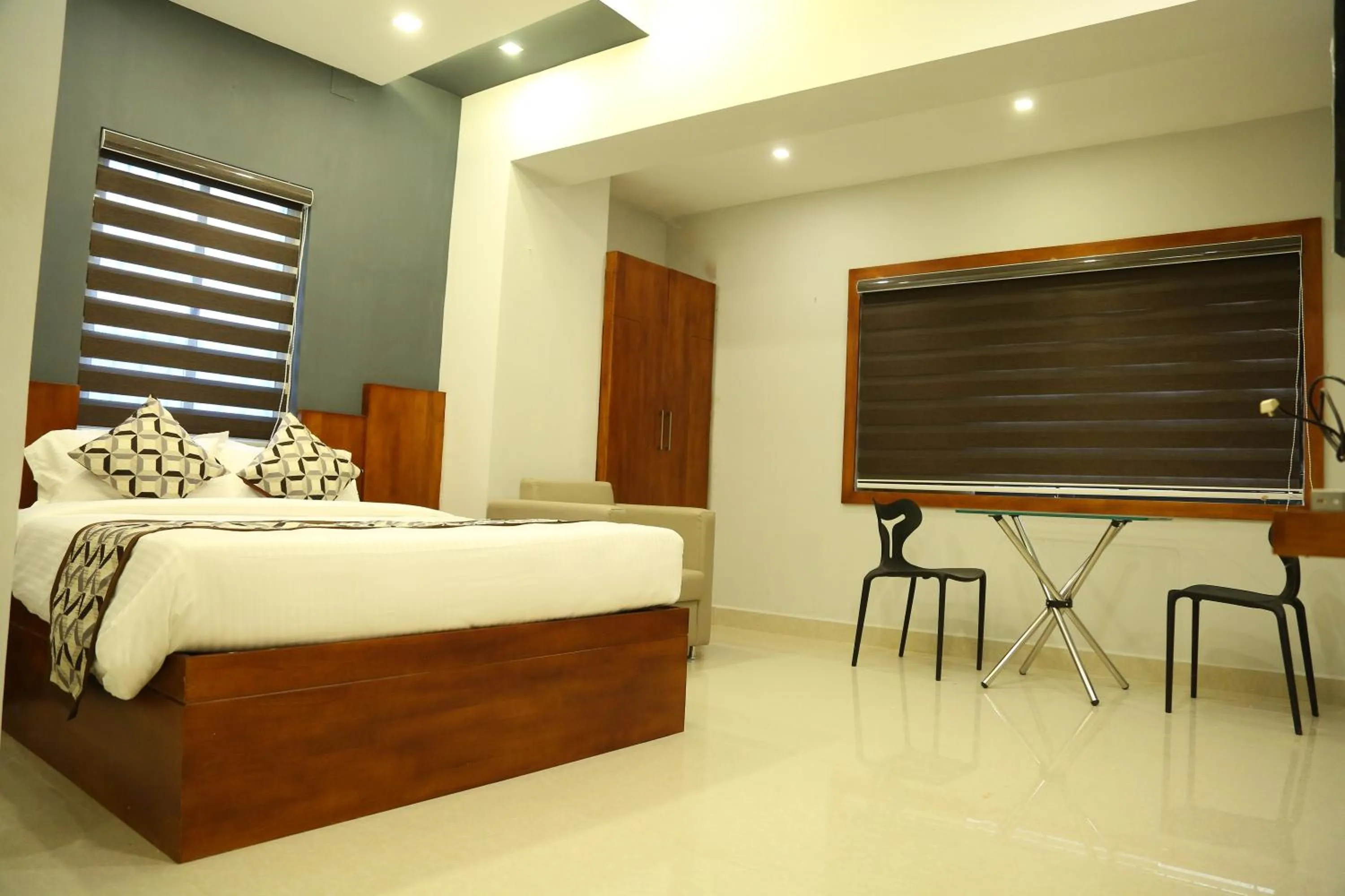 Bed in 4U Business Hotel