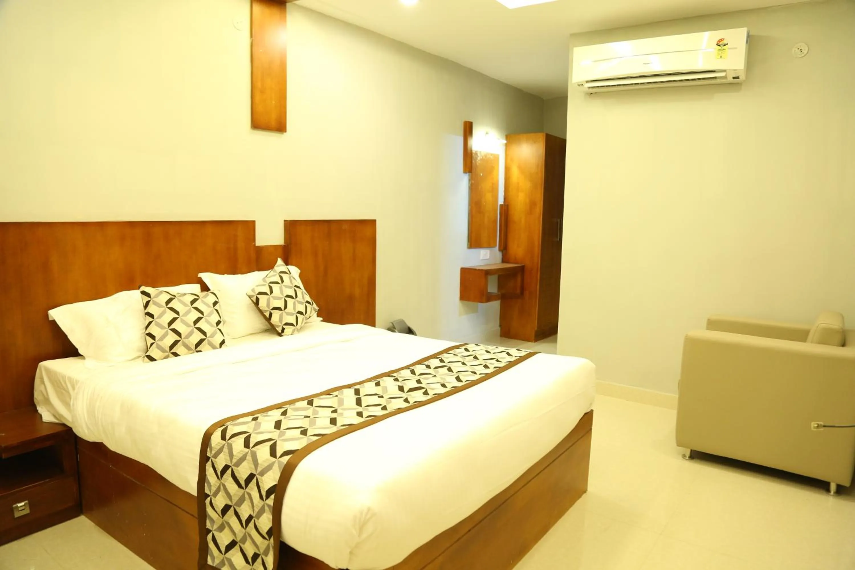 Other, Bed in 4U Business Hotel