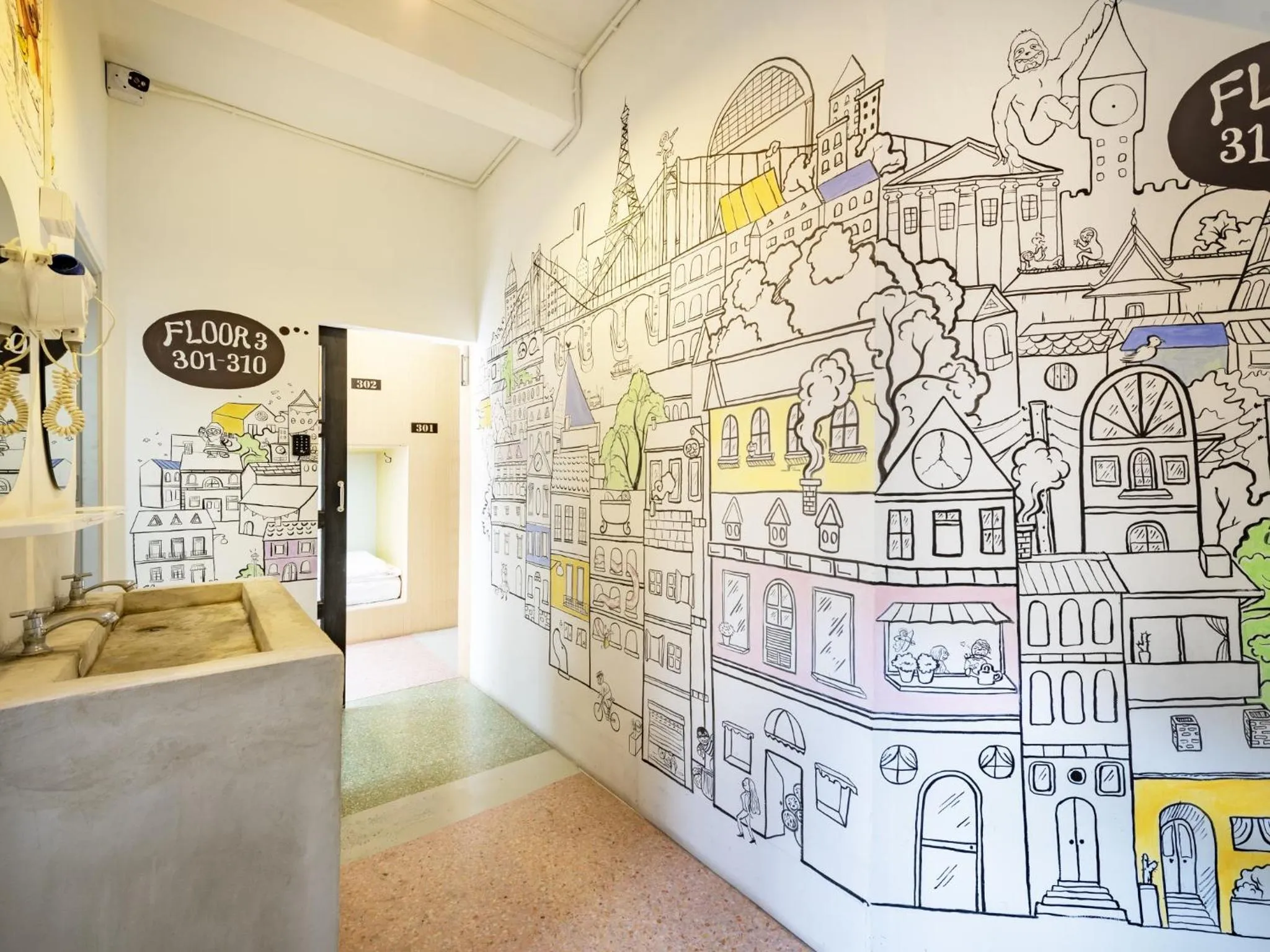 Decorative detail in Sloth Hostel Khaosan