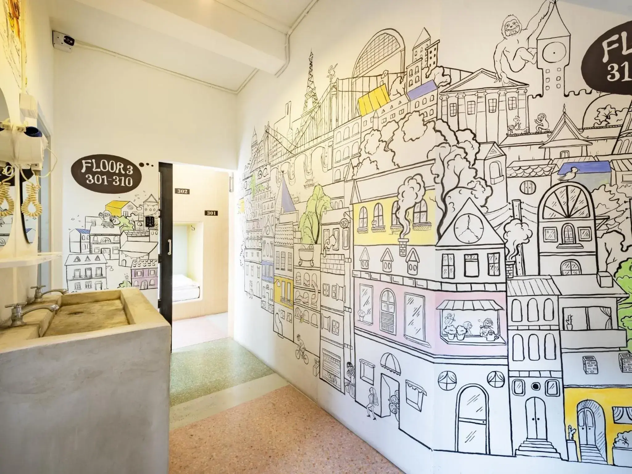 Standard Twin Room with Shared Bathroom in Sloth Hostel Khaosan Standard Twin Room with Shared Bathroom in Sloth Hostel Khaosan