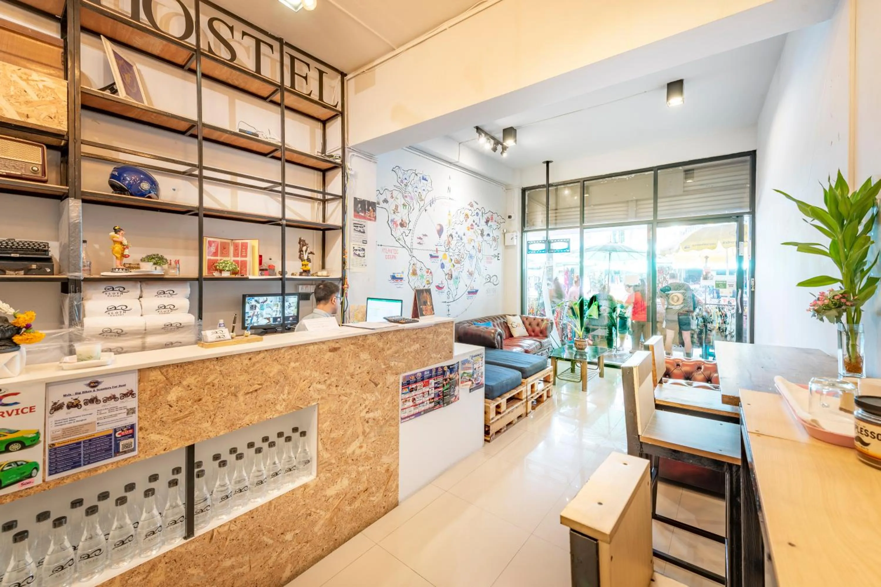 Lobby or reception in Sloth Hostel Khaosan
