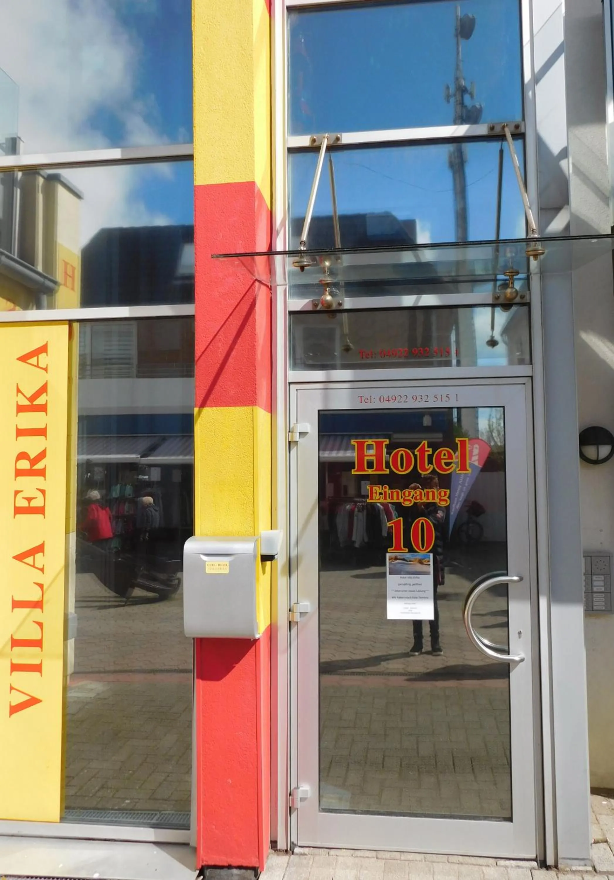 Property building in Suite Hotel Villa Erika