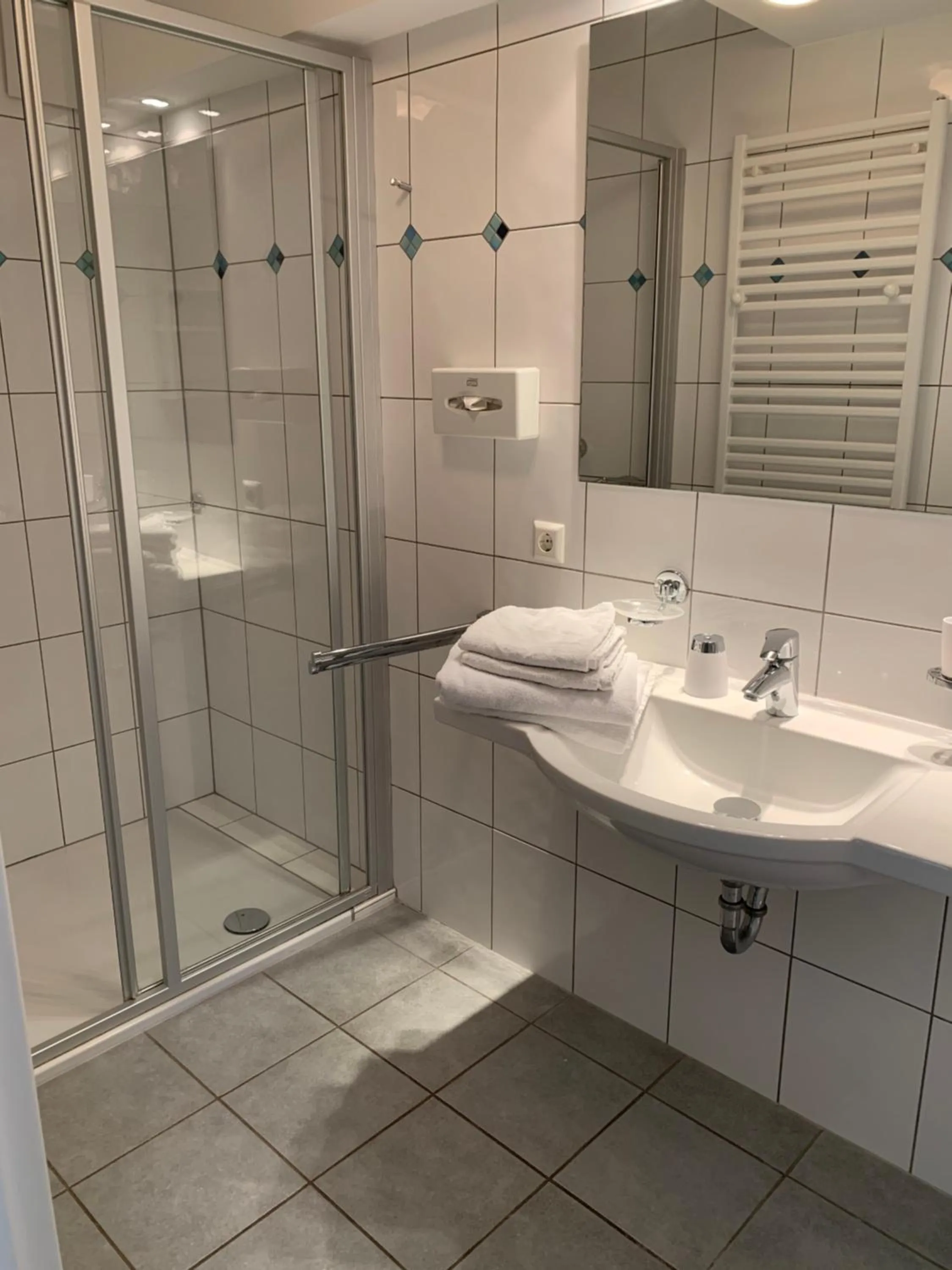 Bathroom in Suite Hotel Villa Erika