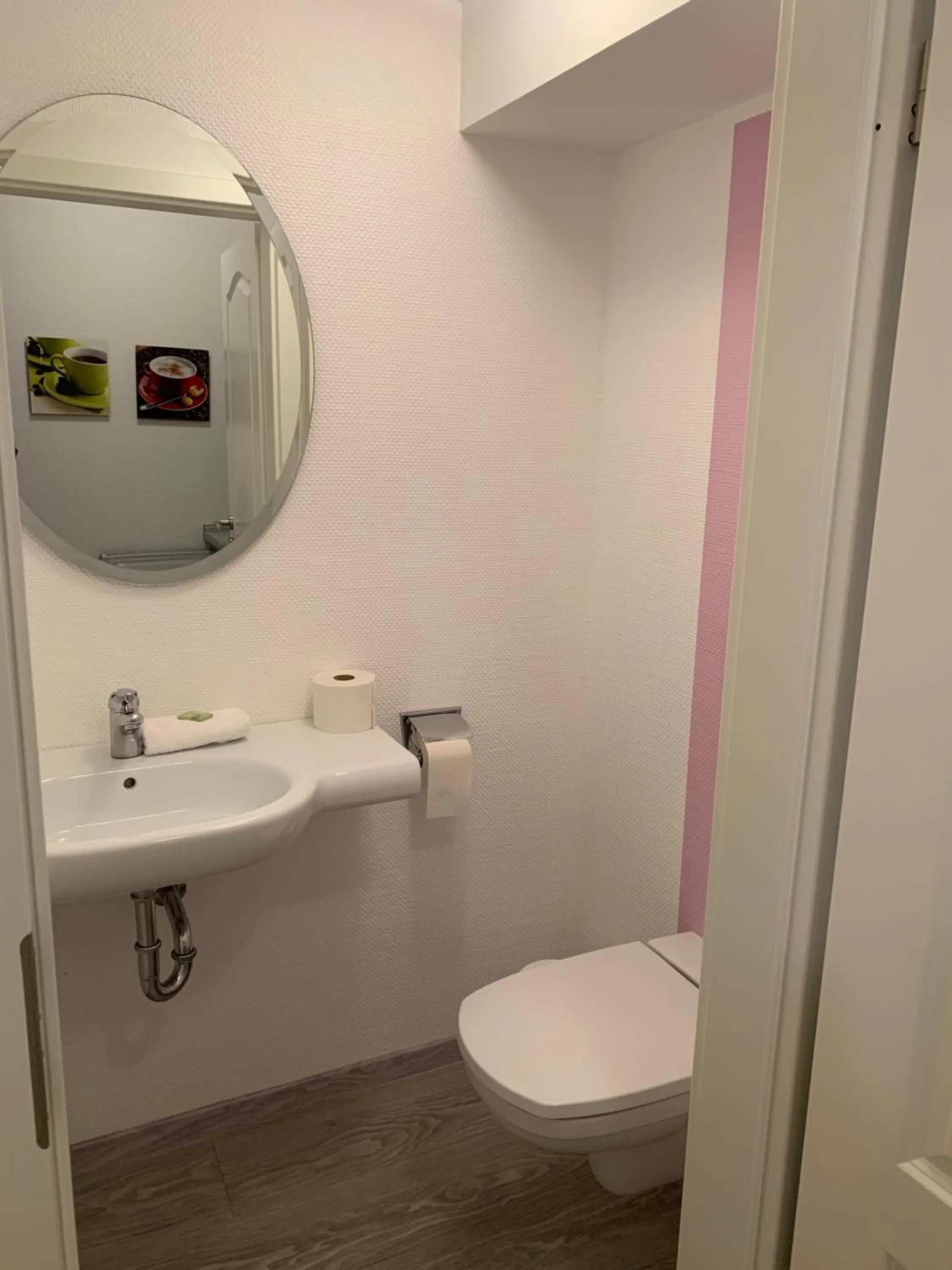 Bathroom in Suite Hotel Villa Erika