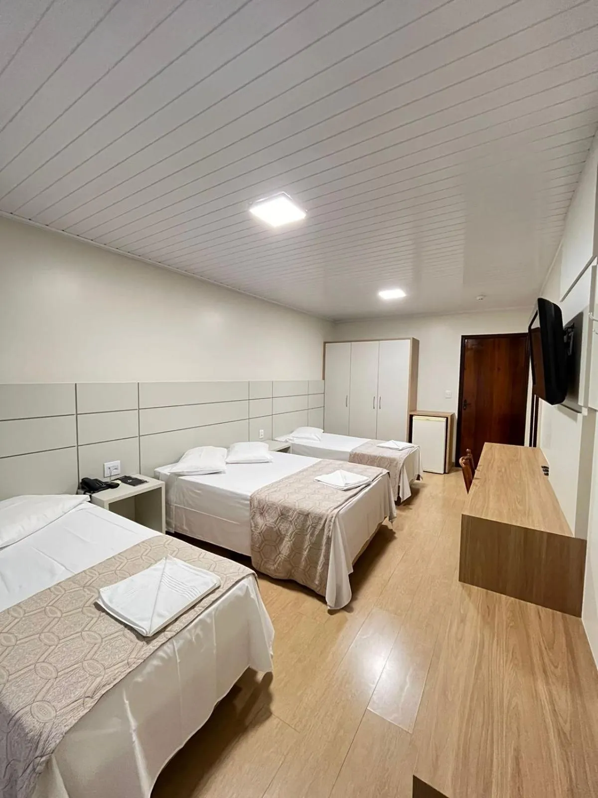 Photo of the whole room, Bed in Regente Hotel