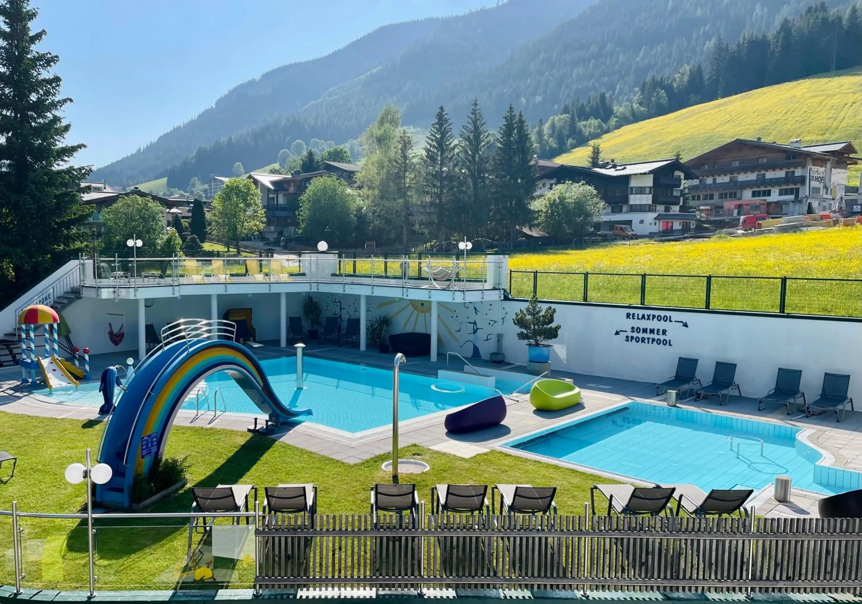 Pool view in Wellness- und Familienhotel Egger