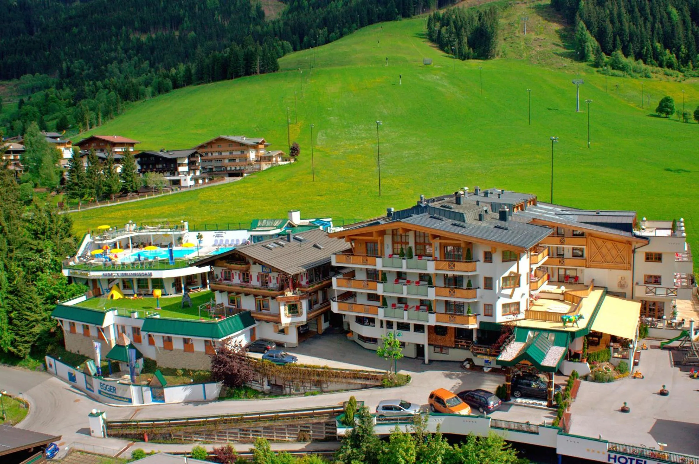 Facade/entrance in Wellness- und Familienhotel Egger