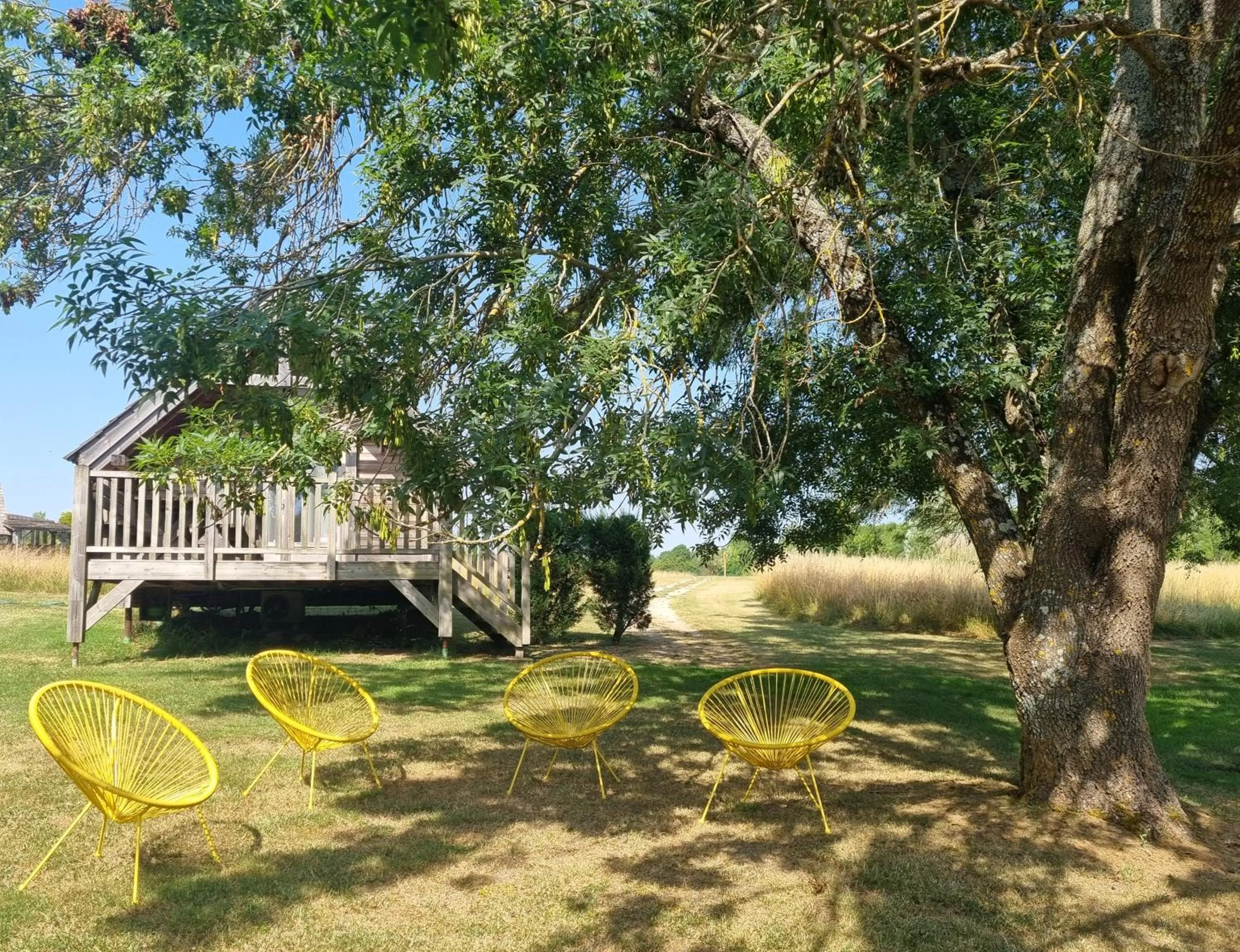 Shanti Lac Cabanes gîtes insolites et espace bien-être Bordeaux