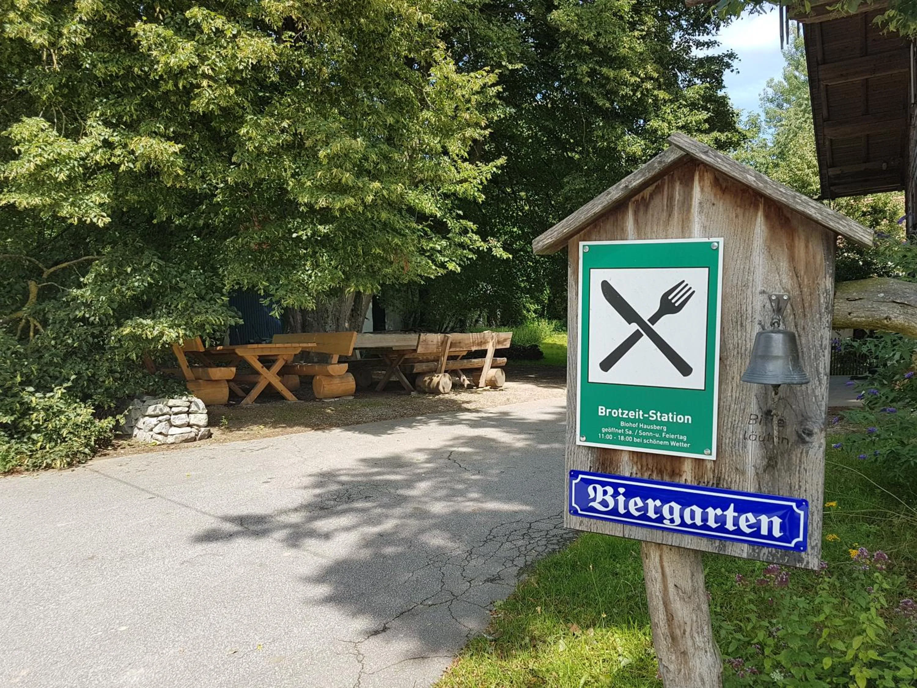 Restaurant/places to eat in Biohof Hausberg