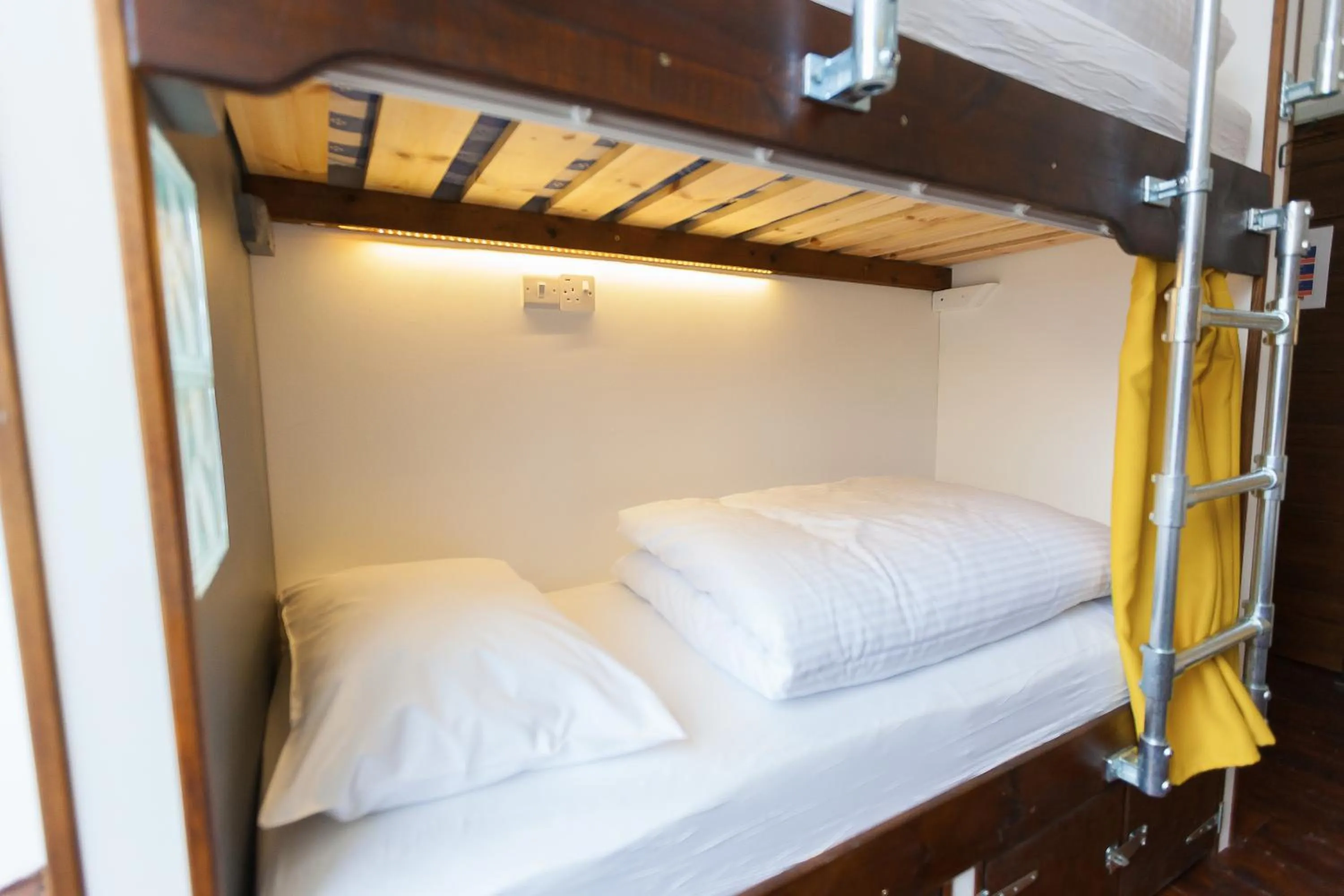 bunk bed, Bed in Cohort Hostel