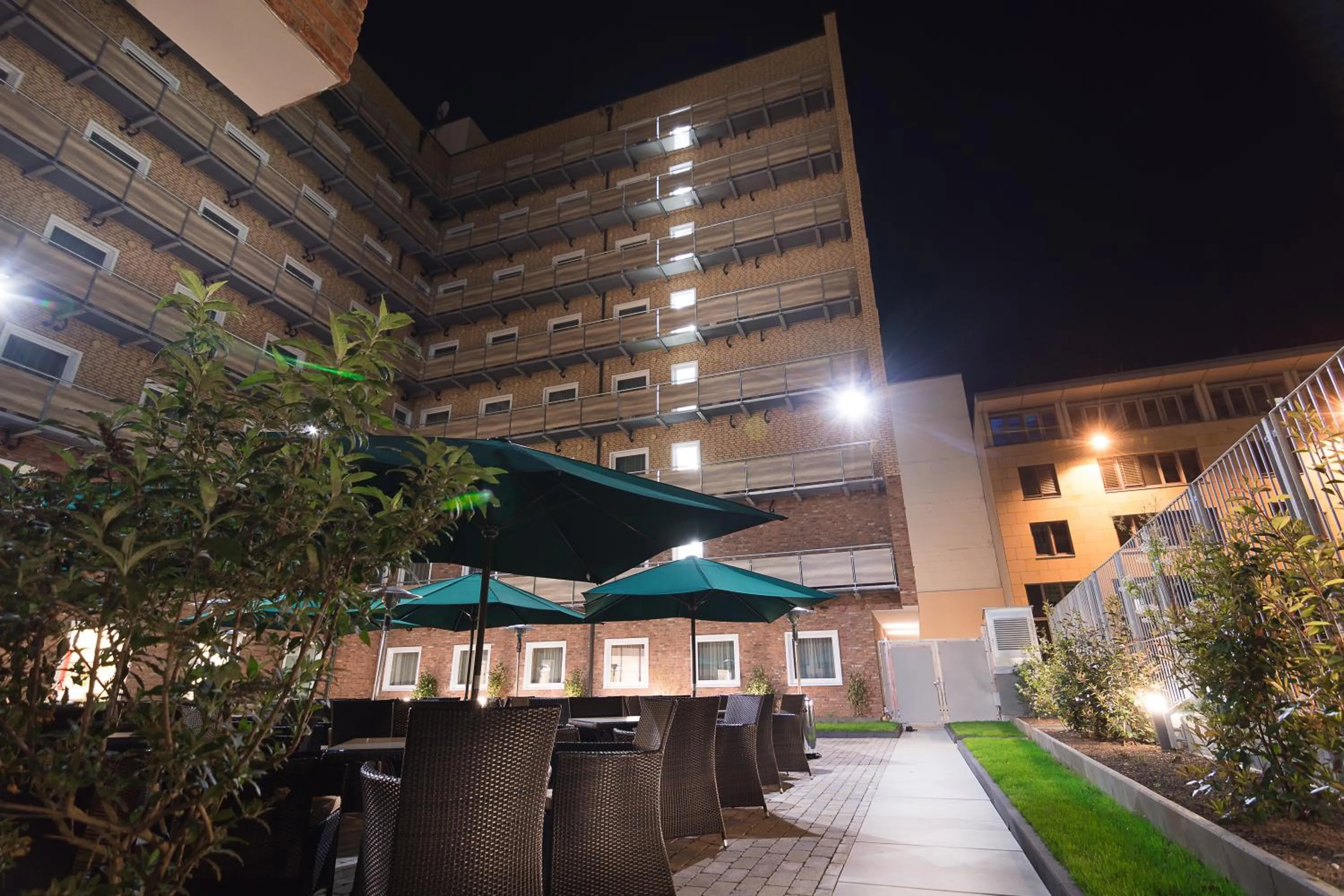 Garden in Toyoko Inn Frankfurt am Main Hauptbahnhof