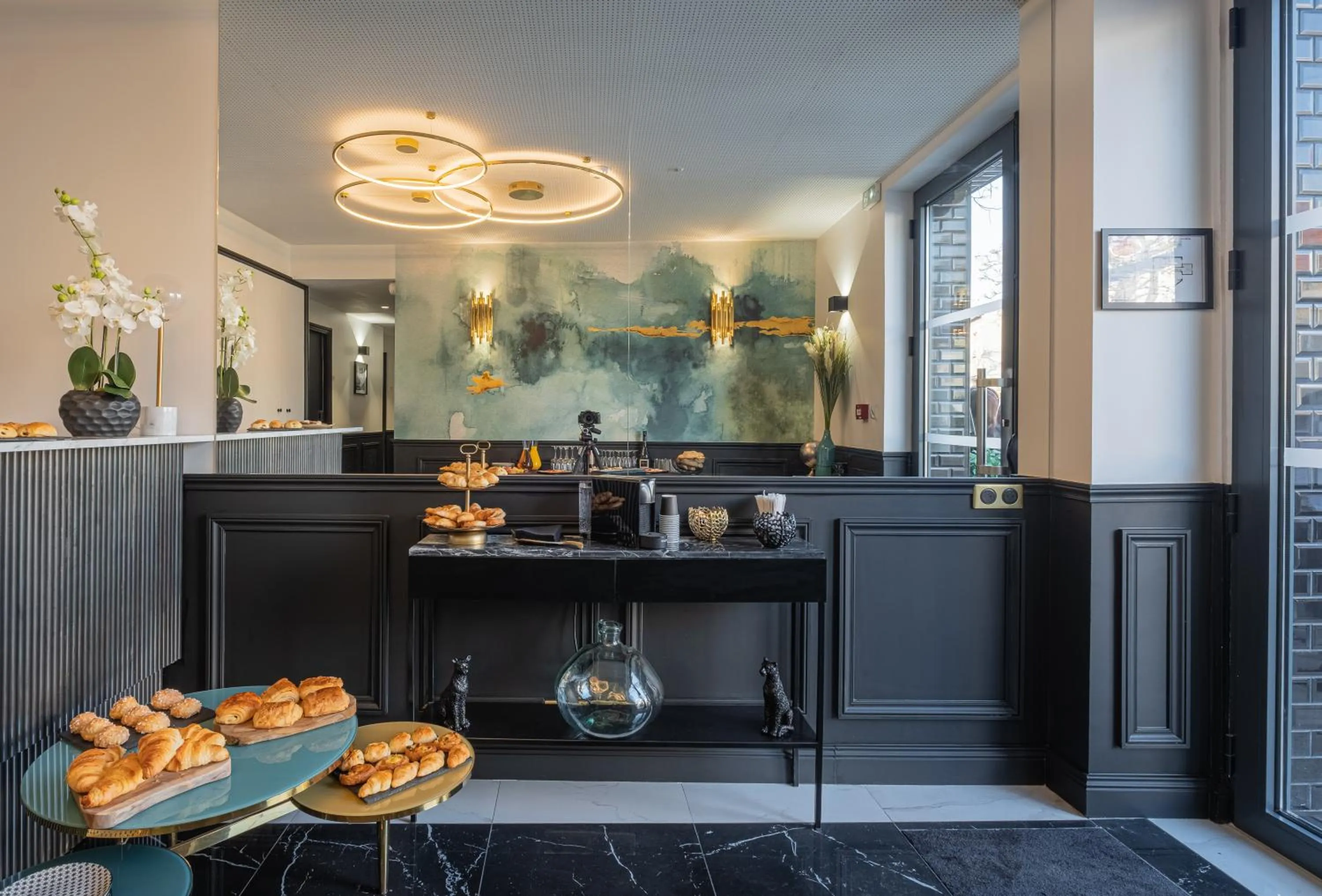 Lobby or reception in Mijo's Appartements Hôtel