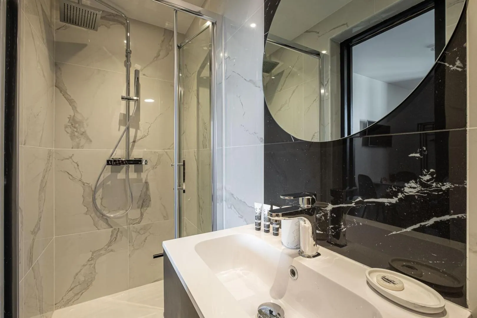 Bathroom in Mijo's Appartements Hôtel