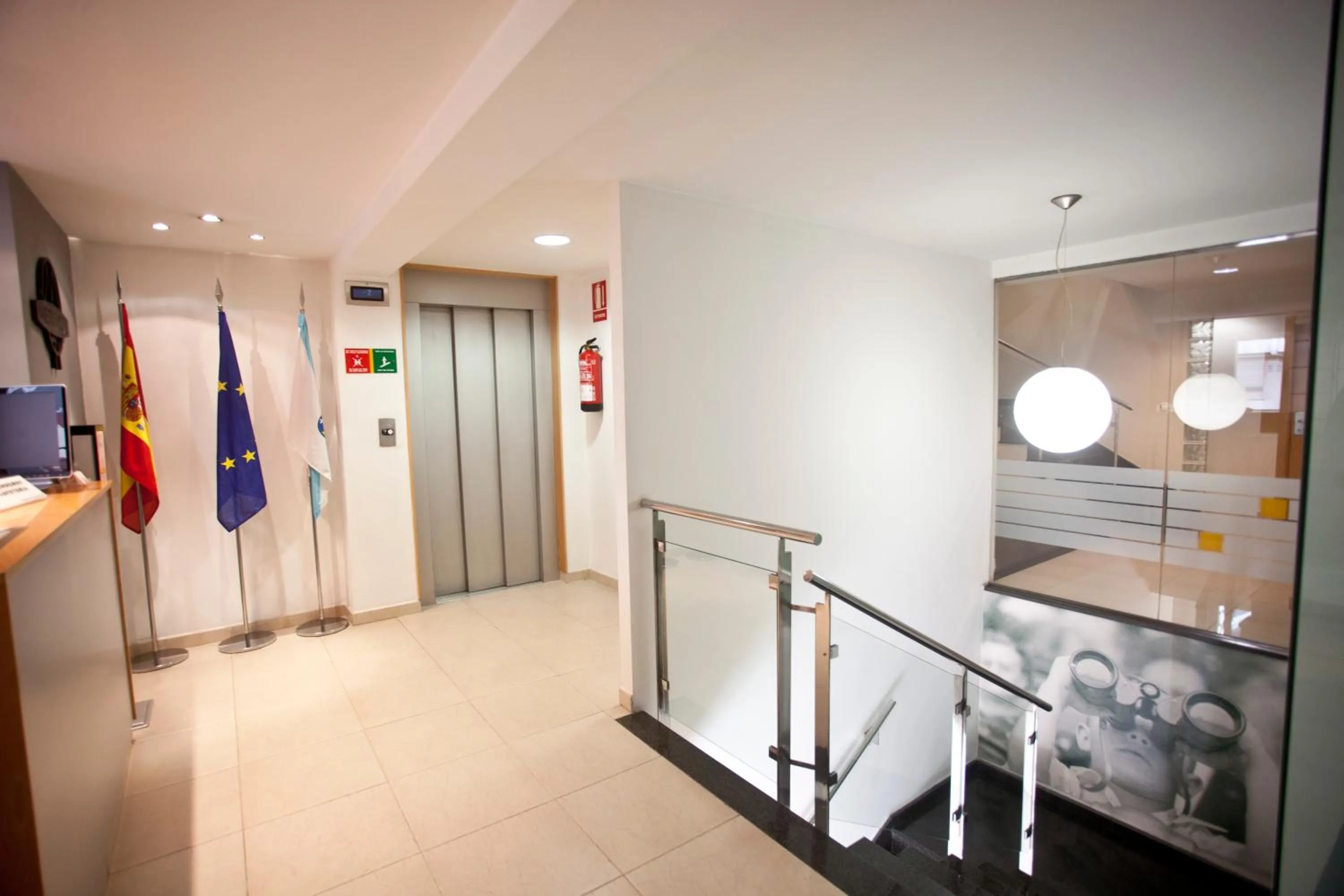 Lobby or reception in Hotel Metropol by Carris