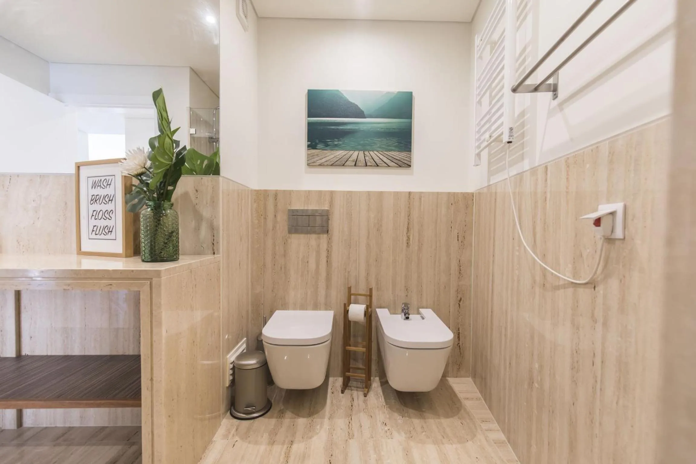 Shower in Graca Heartwarming Flat