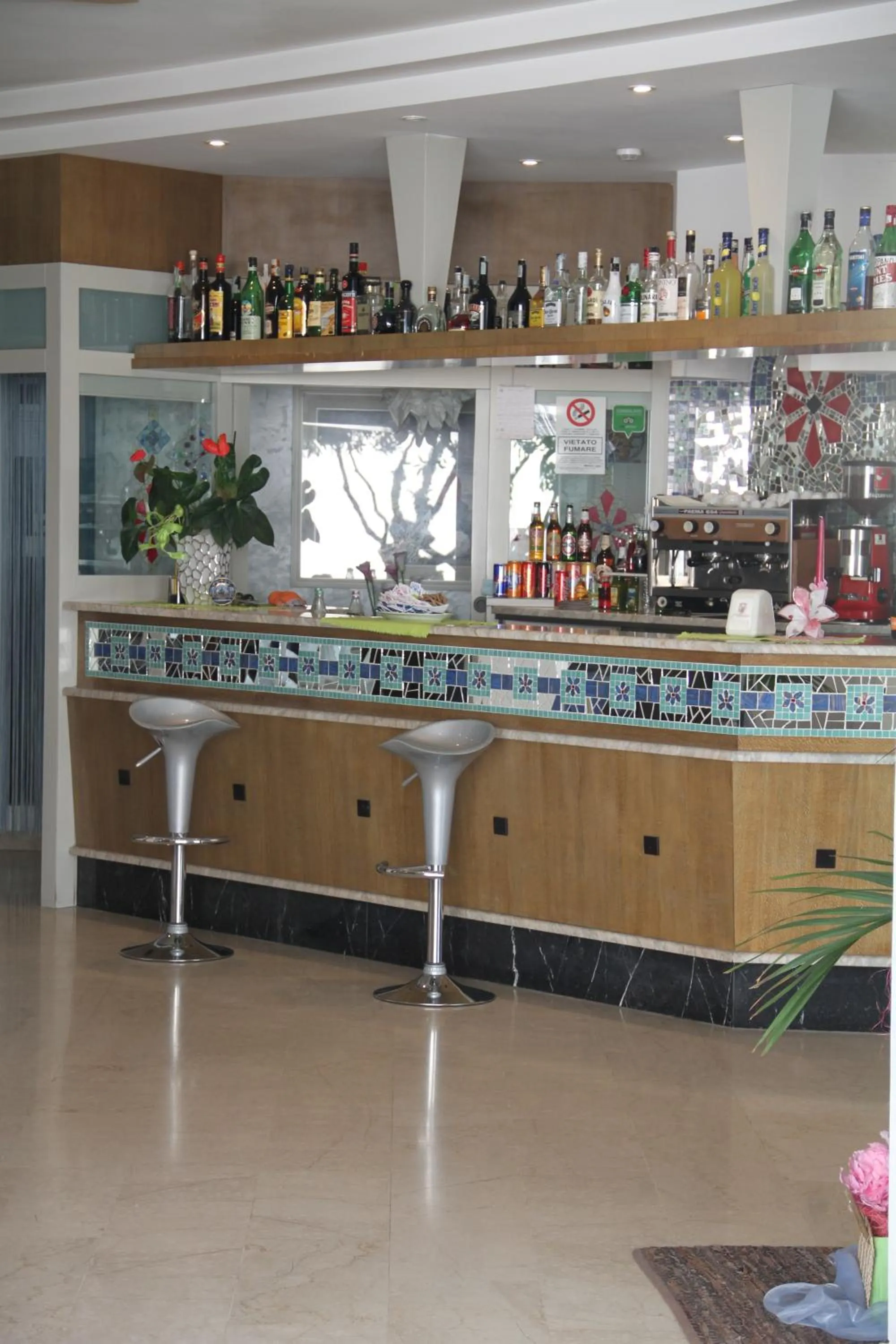 Lounge or bar in Hotel Capri