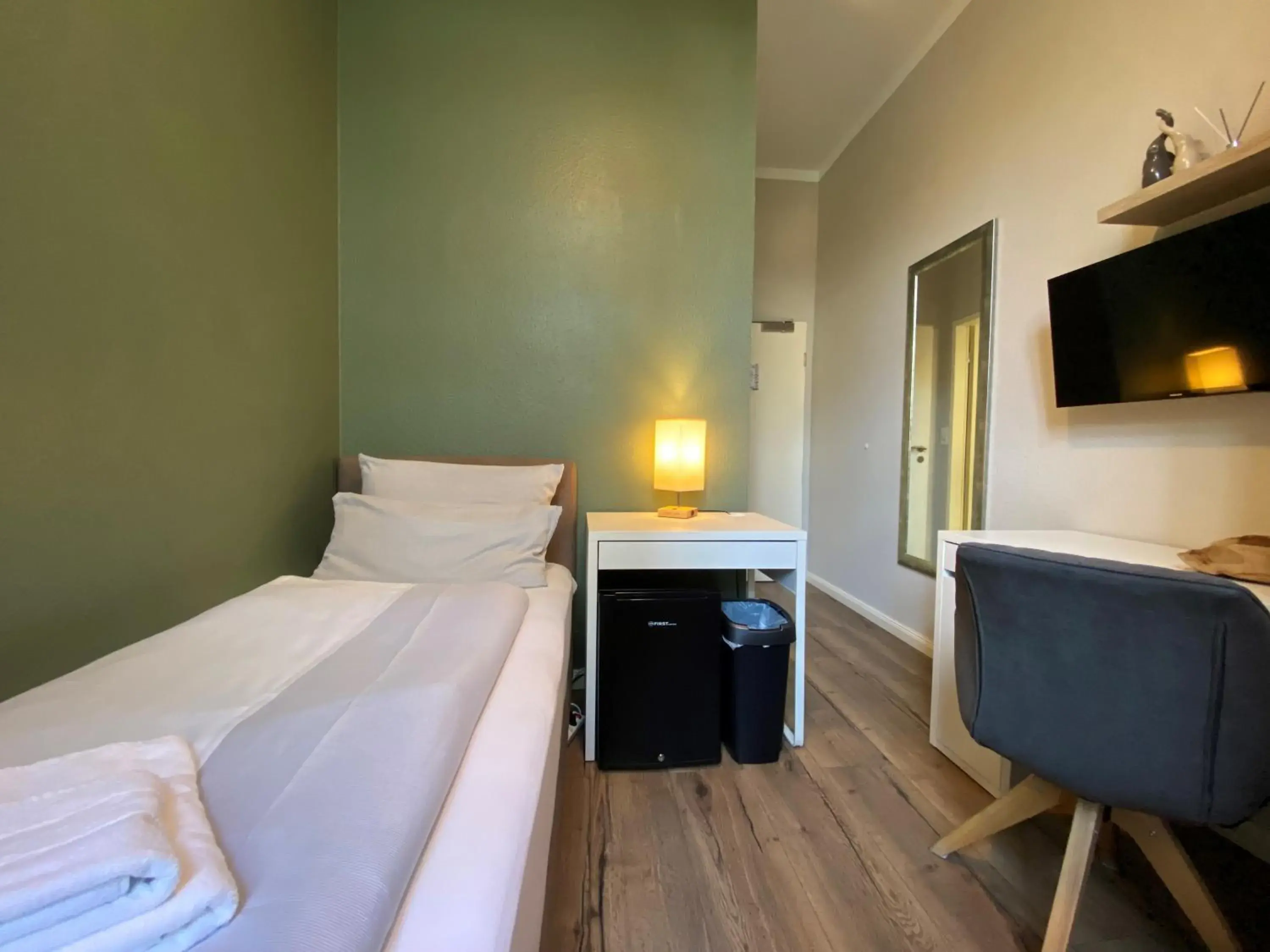 Single Room in Amaroo - Gästehaus "Charlotte" Single Room in Amaroo - Gästehaus "Charlotte"