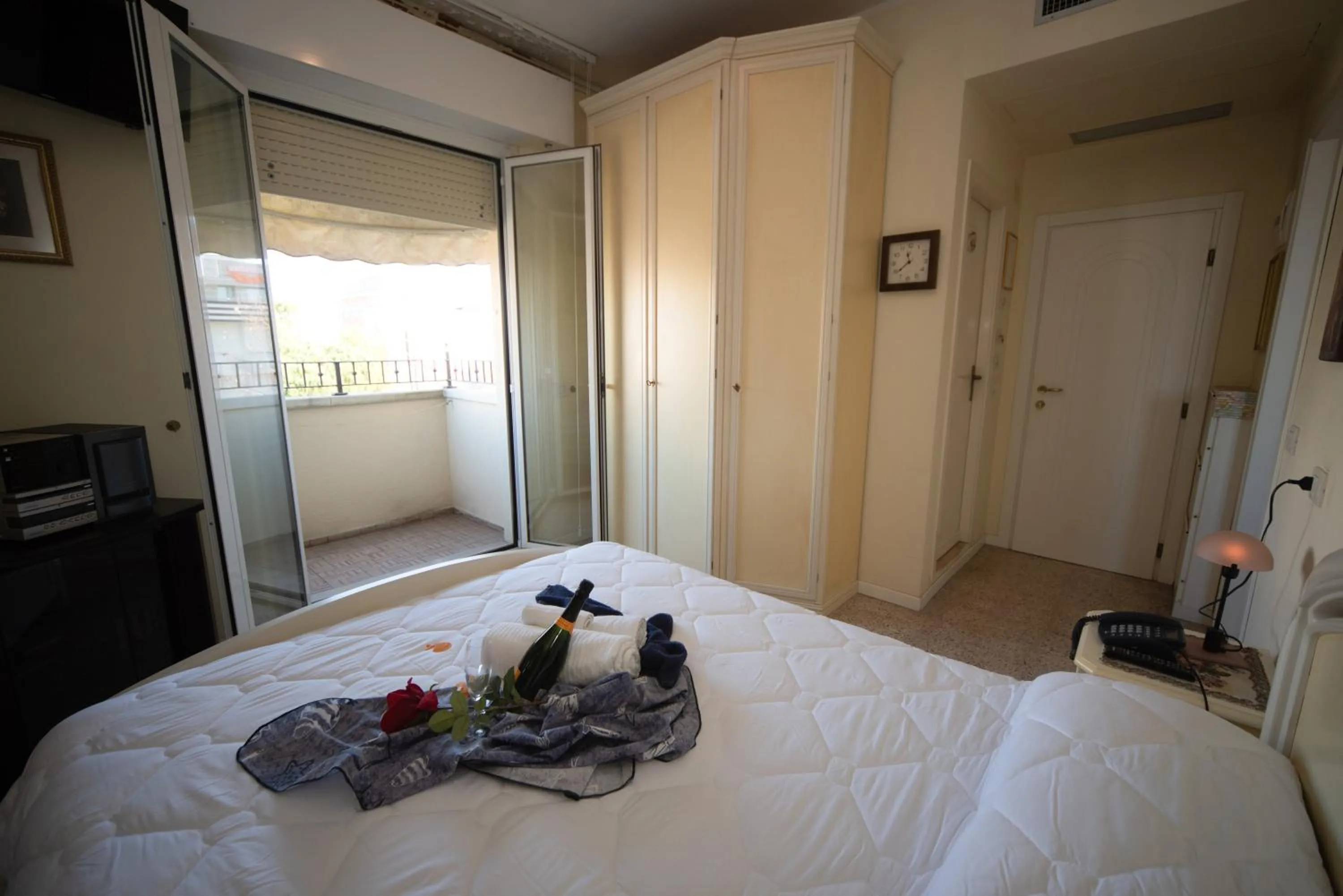 Bed in Hotel Cristina Hospitality Centrale