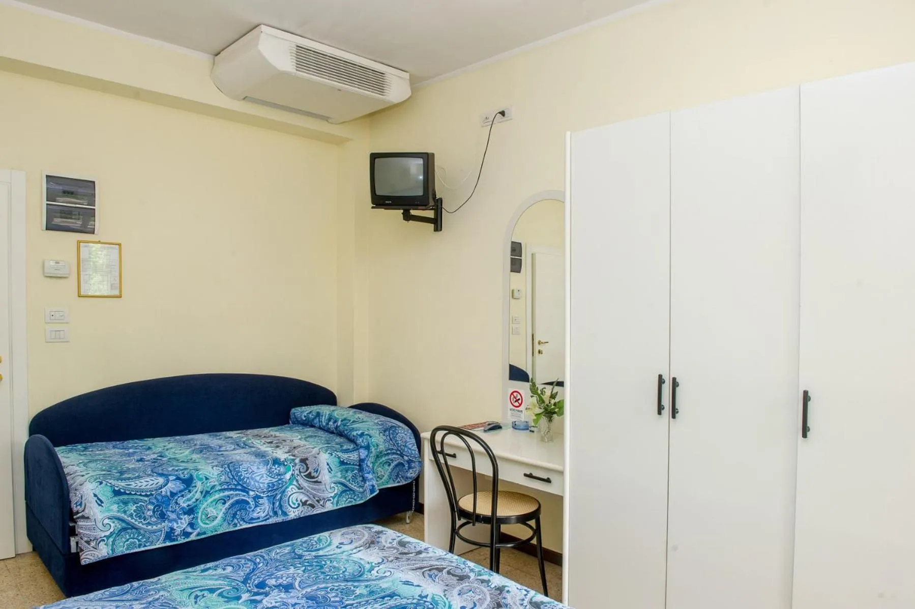 Bed in Hotel Cristina Hospitality Centrale