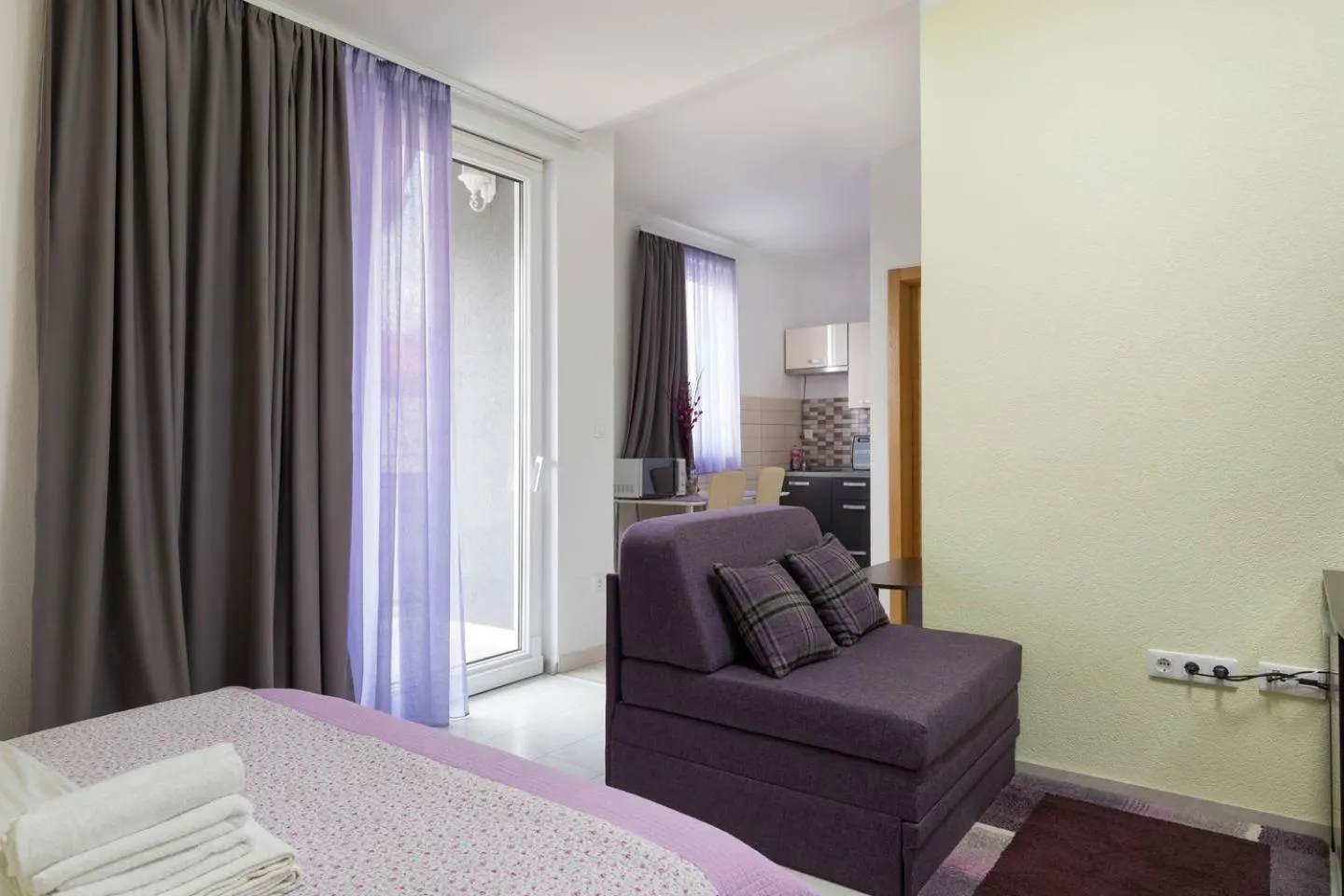 Seating area in Apartments & Rooms Villa Maslina