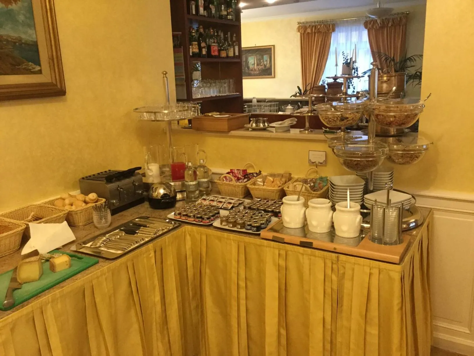 Breakfast in Hotel Olympic