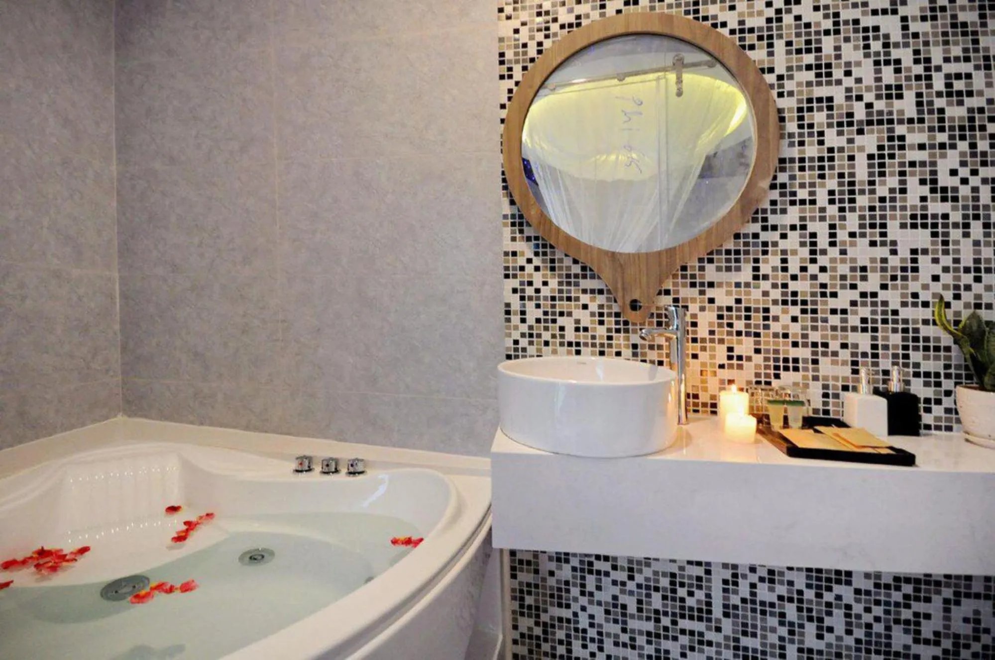 Bathroom in Grand Ngoc Bich hotel