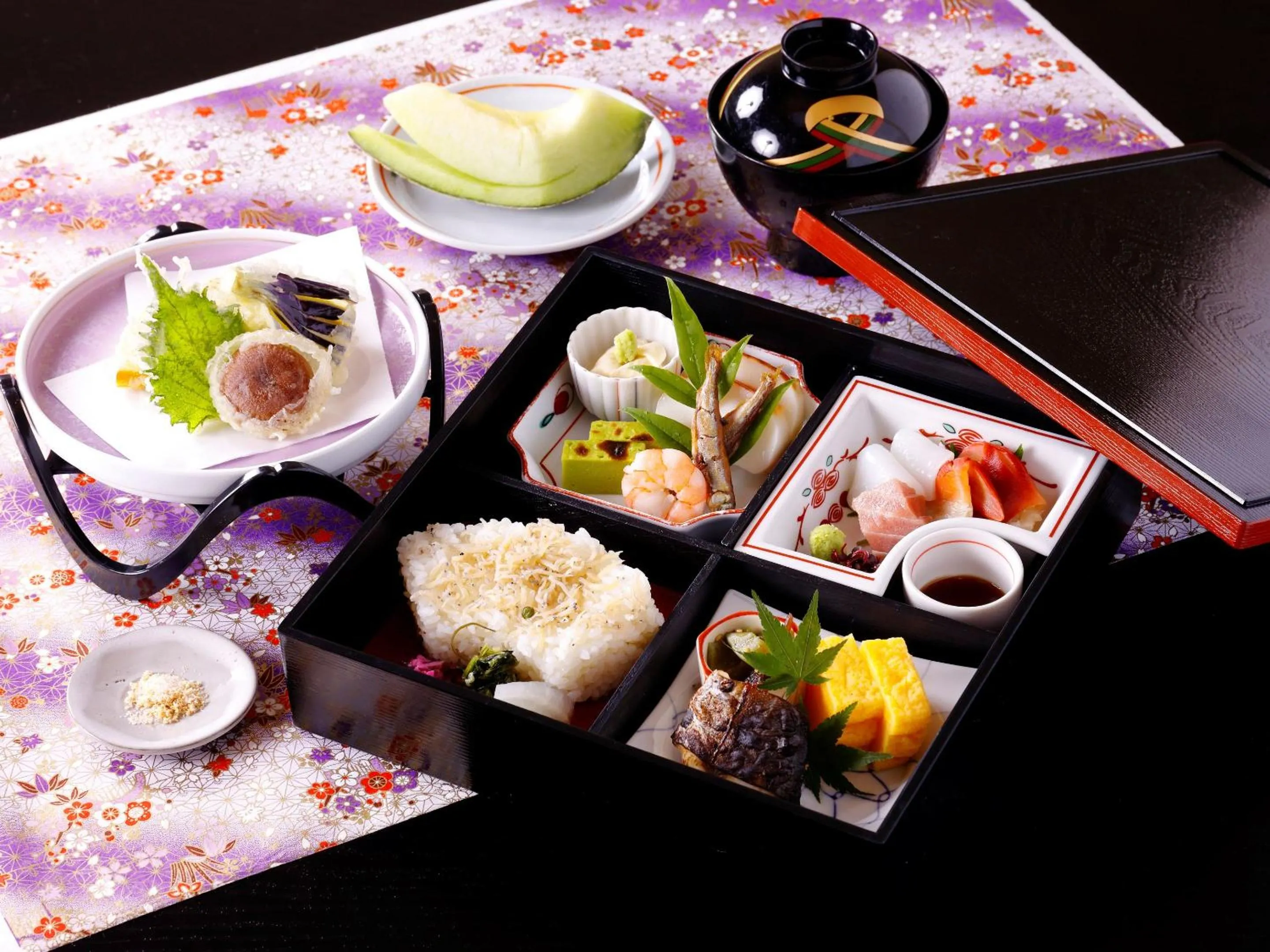 Food close-up in Kanko Hotel Tamaru