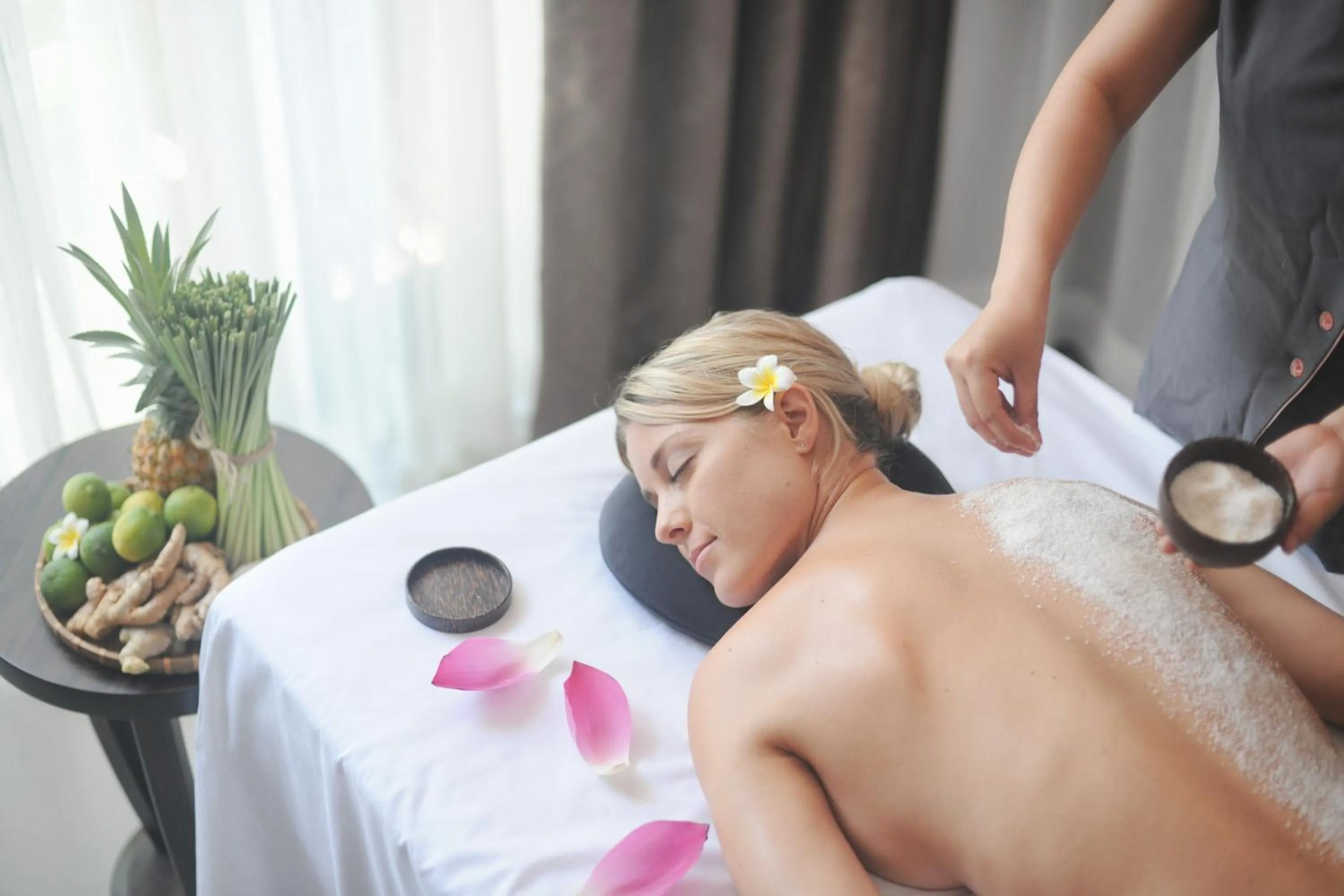 Massage in Sen Boutique Hotel