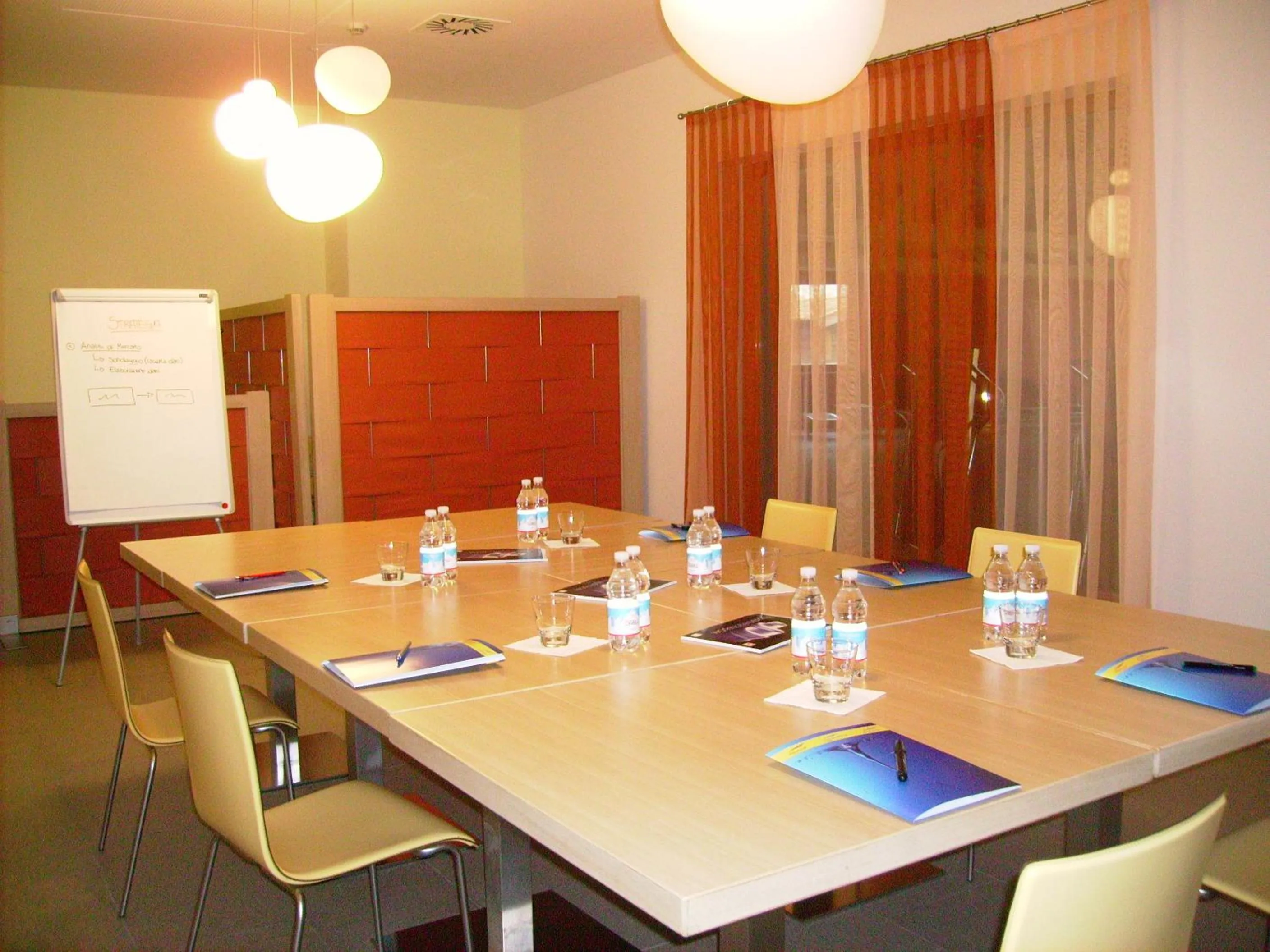 Business facilities in Garda Sporting Club Hotel