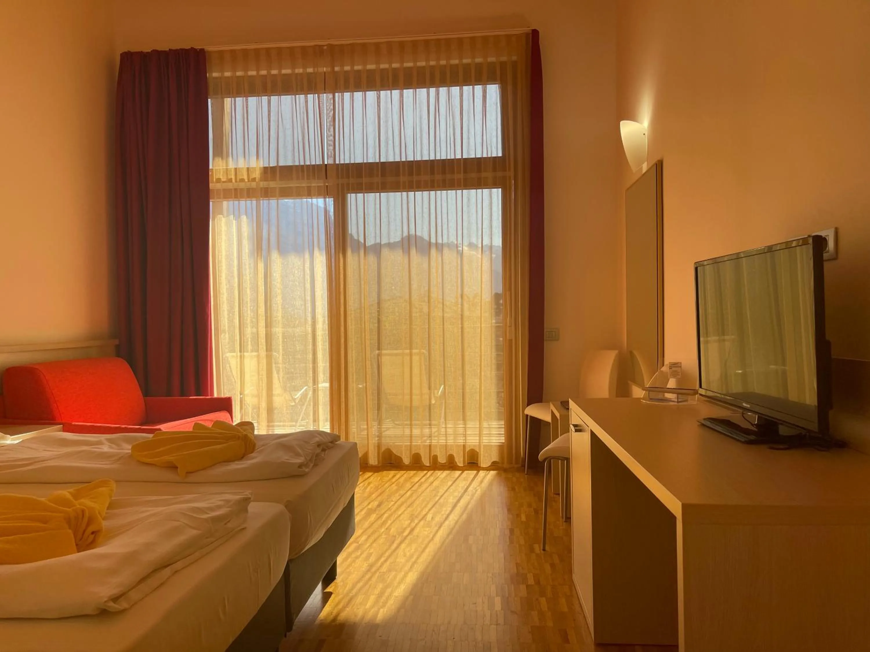 Bedroom, Bed in Garda Sporting Club Hotel