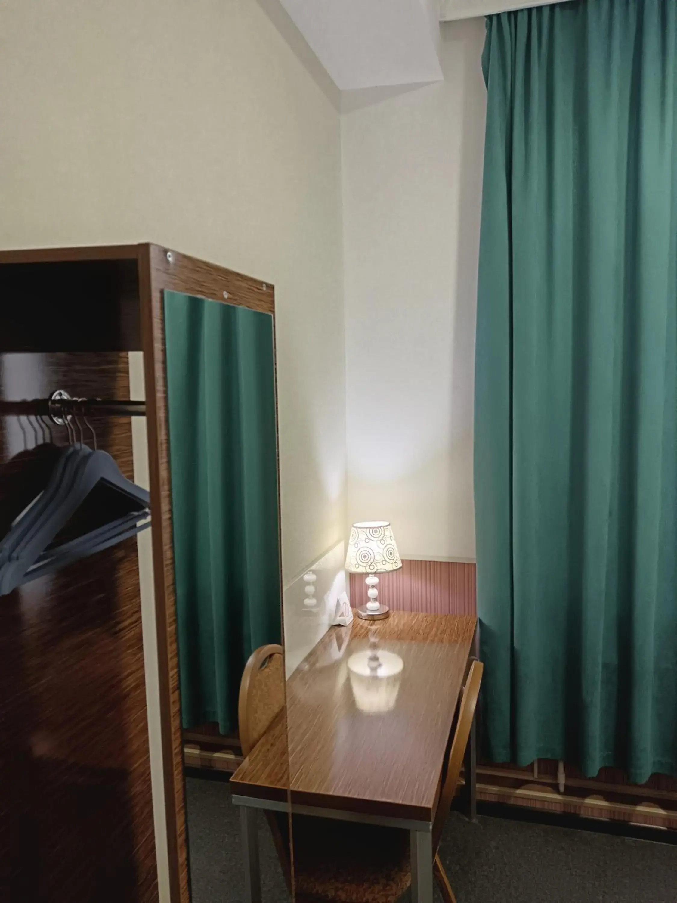 Budget Single Room - single occupancy in Sakura Inn Budget Single Room - single occupancy in Sakura Inn