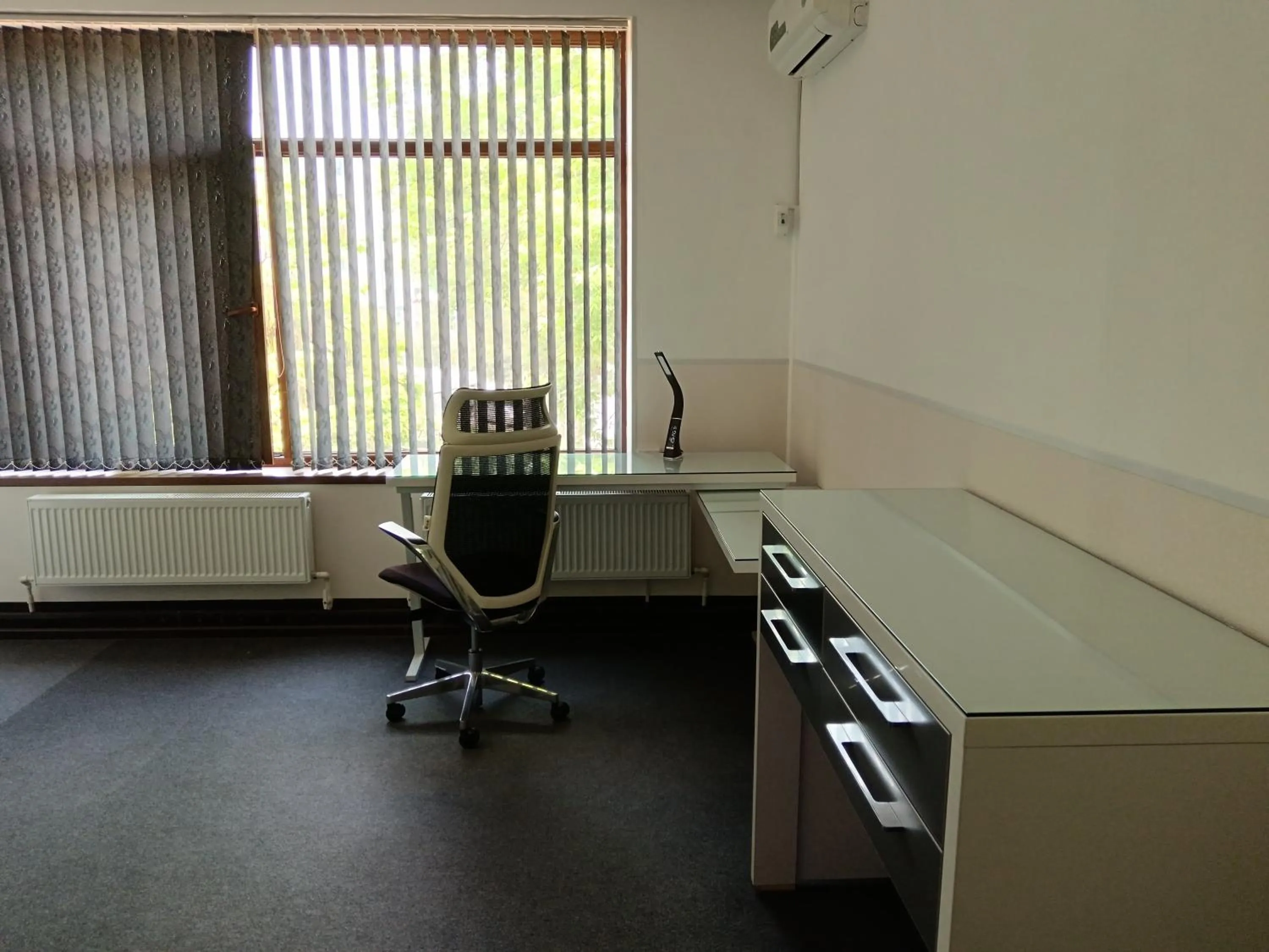 Photo of the whole room in Sakura Inn