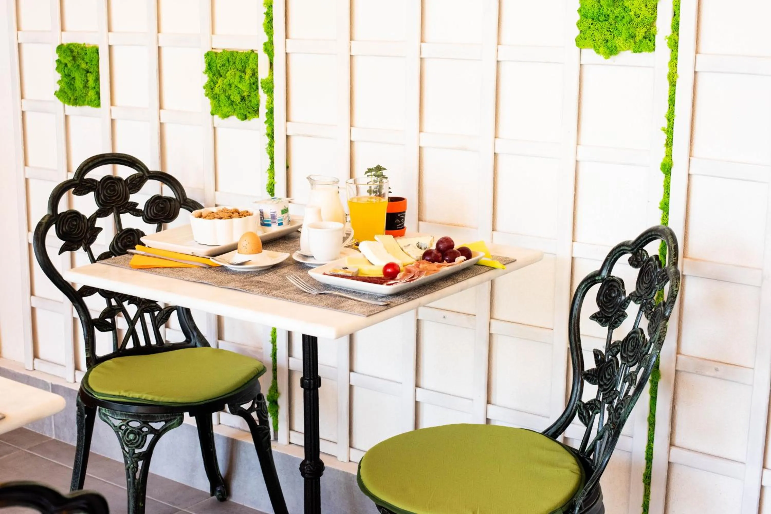 Dining area in Casa Moritz