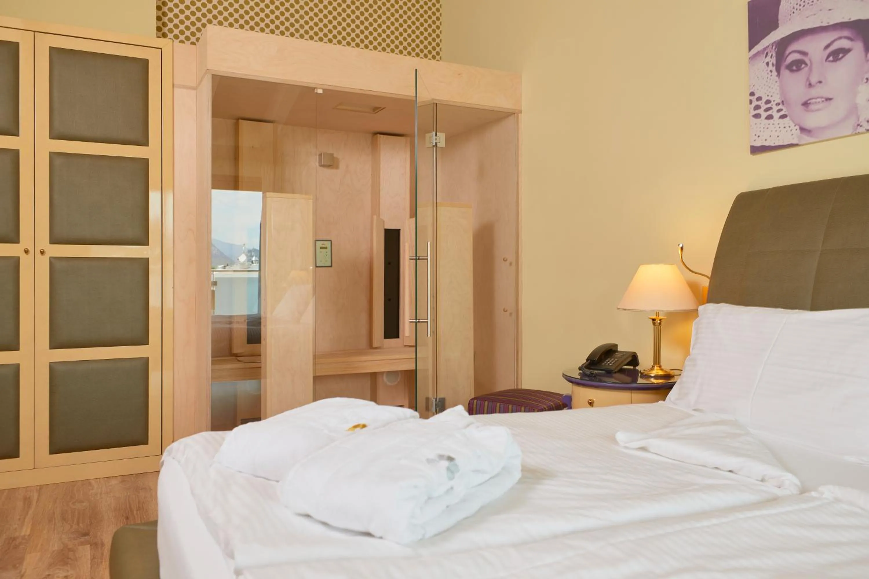 Sauna, Bed in Parc Hotel Flora S