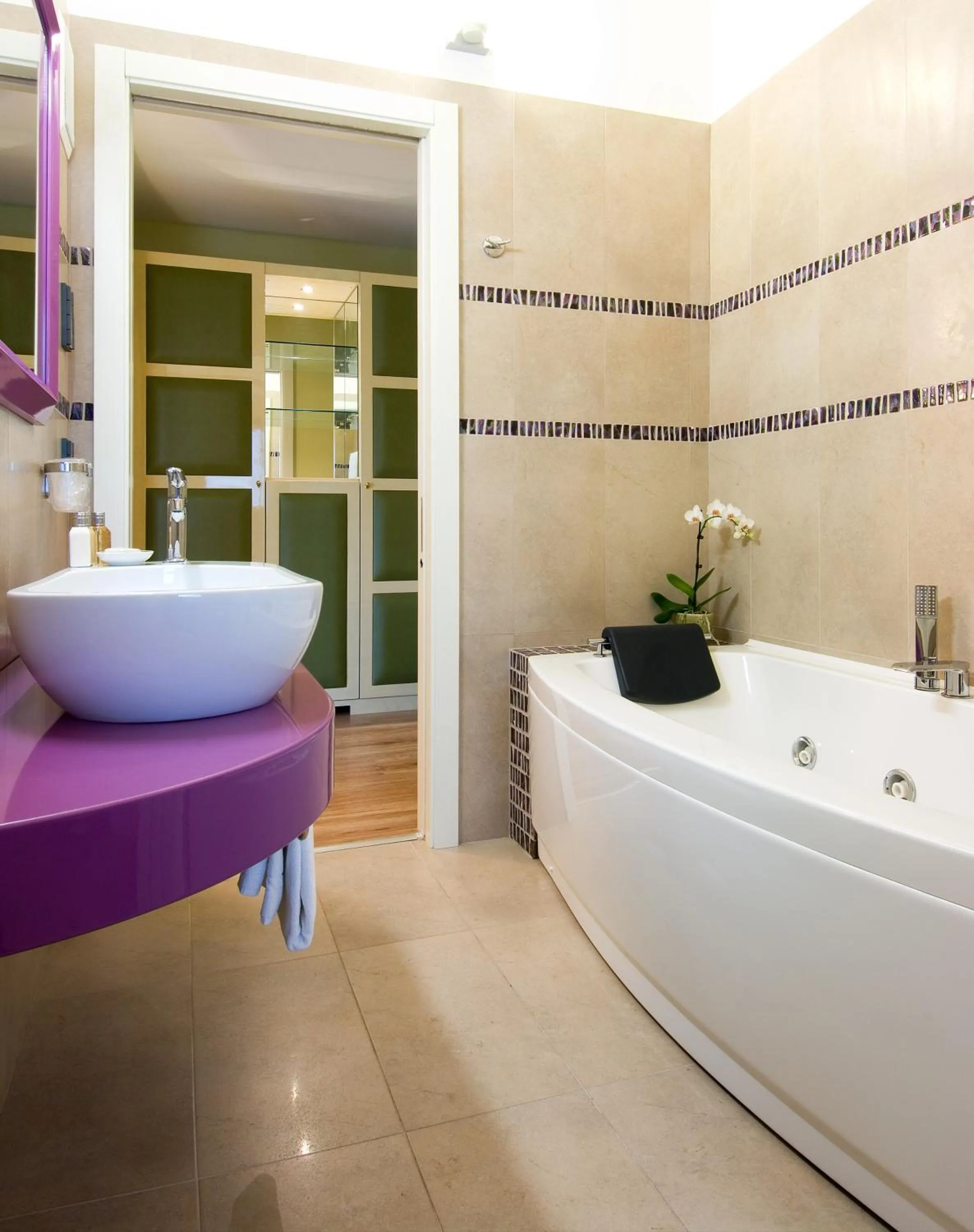 Bathroom in Parc Hotel Flora S