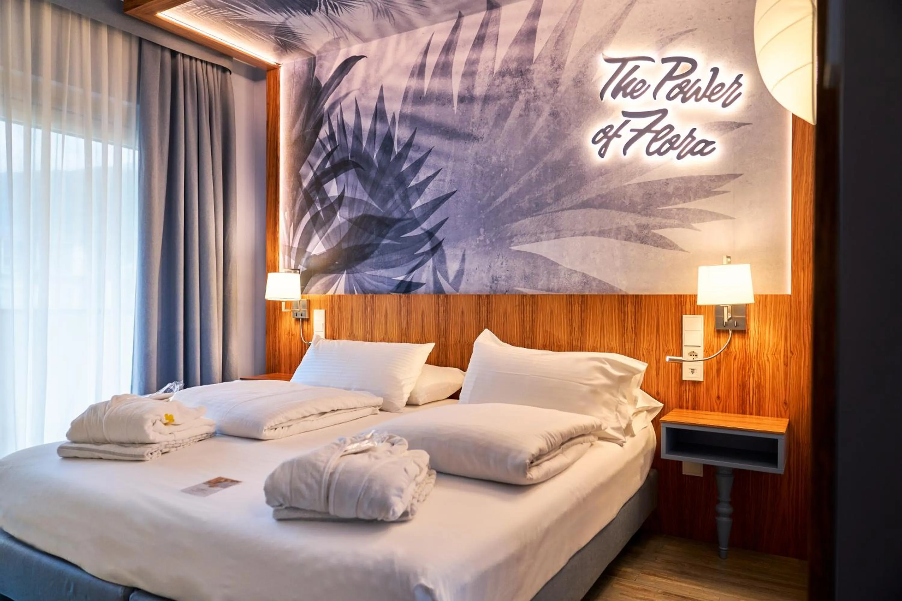 Bedroom, Bed in Parc Hotel Flora S