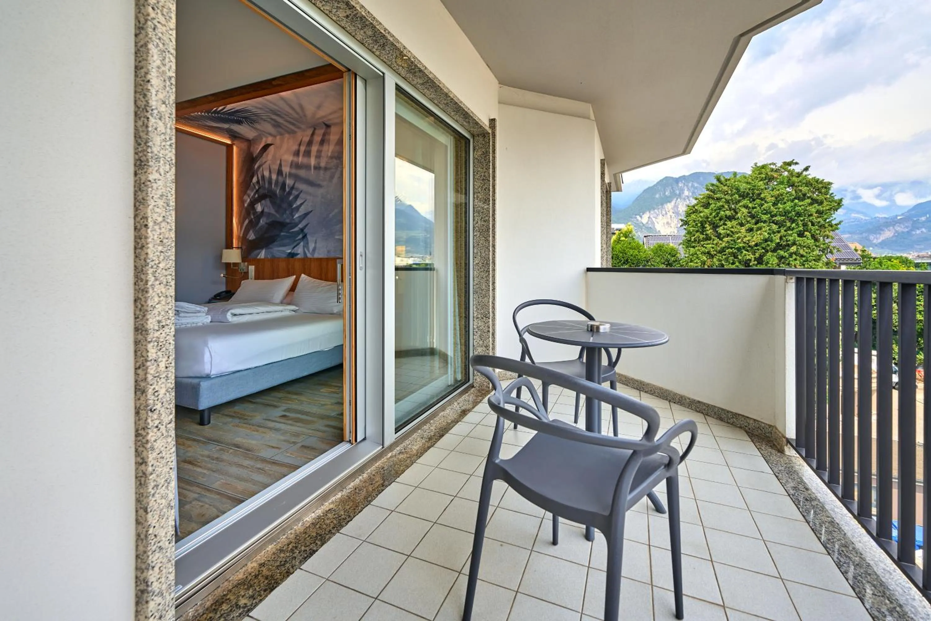 Balcony/Terrace, Bed in Parc Hotel Flora S