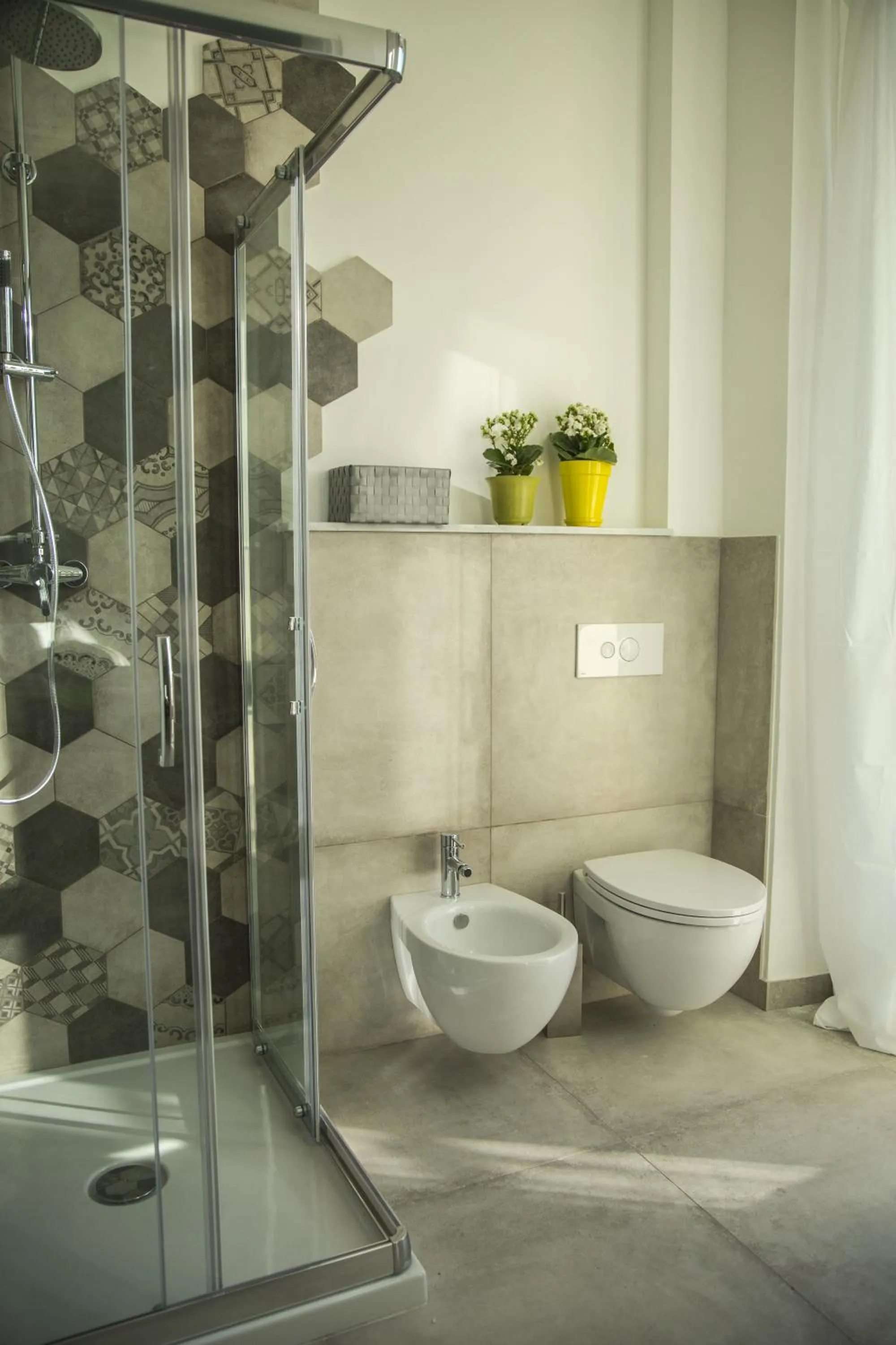 Bathroom in Angioy 18