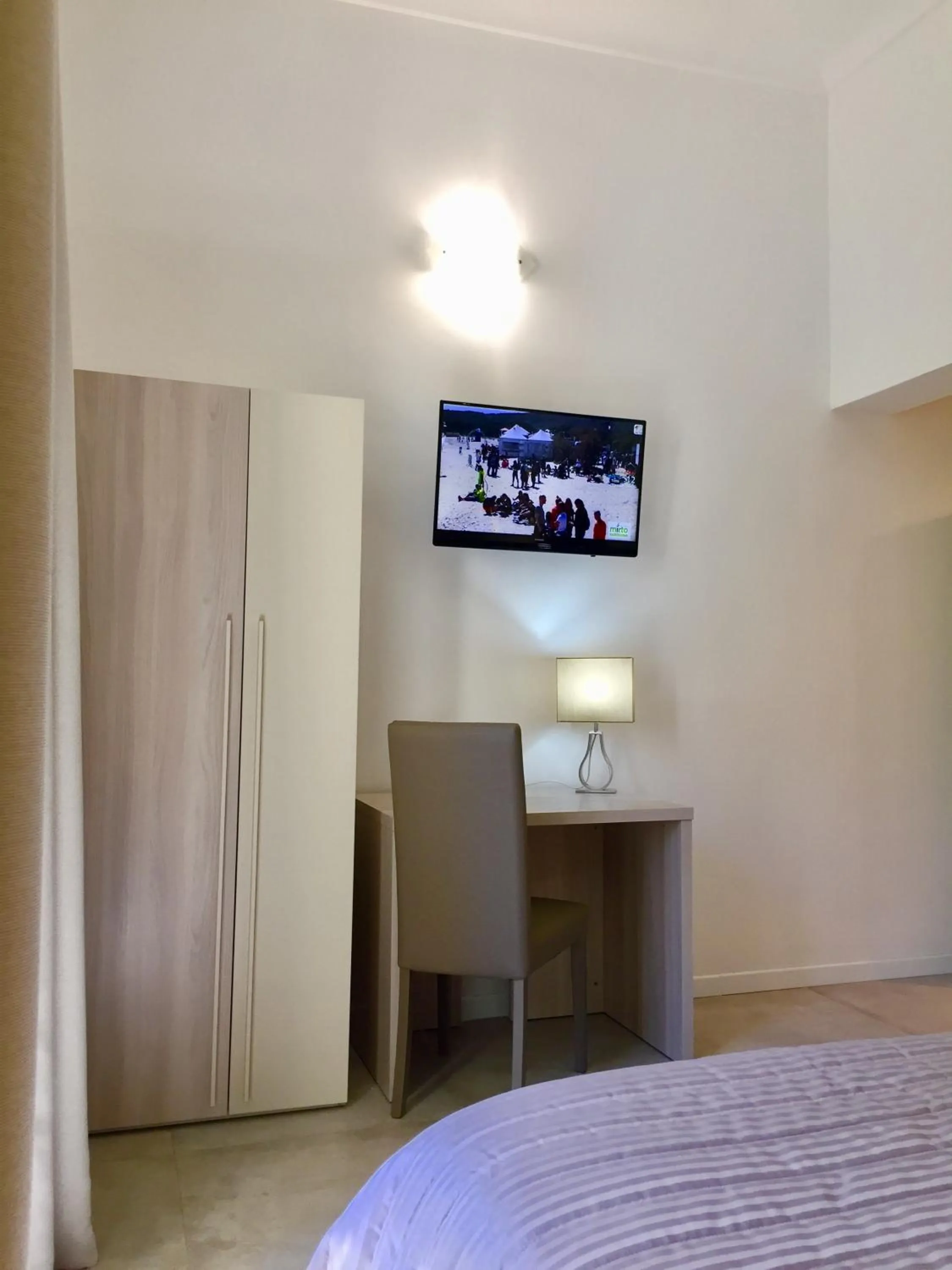 Photo of the whole room in Angioy 18