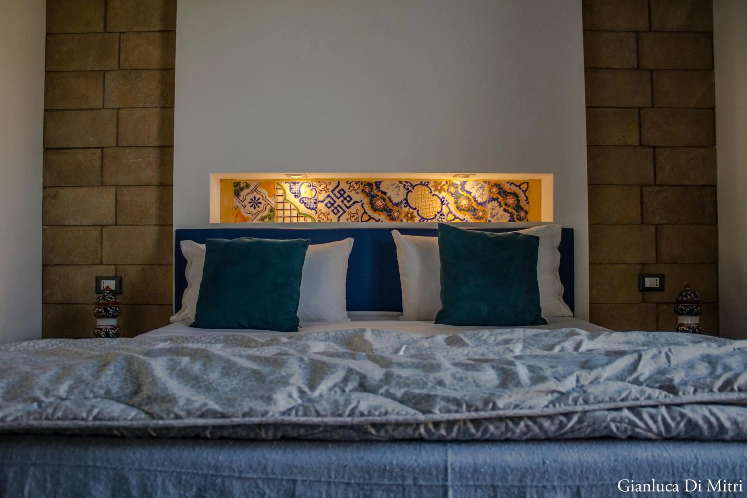 Bed in Mongibello Palace B&B