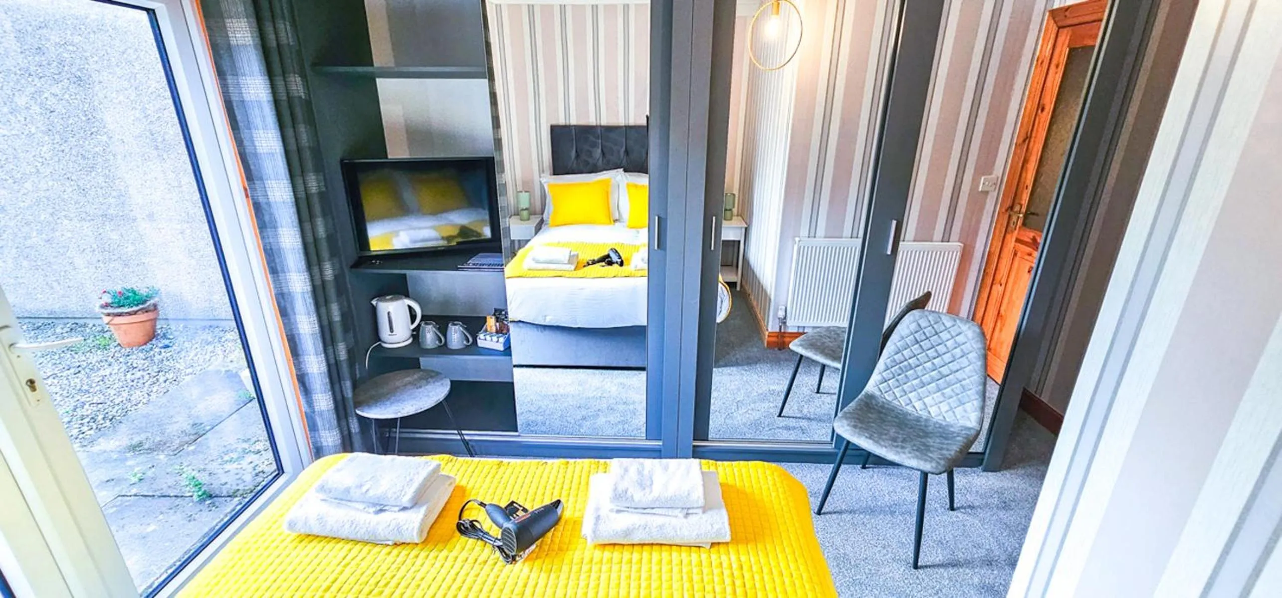 Bedroom in mySTAYINN Kinloch Lodge