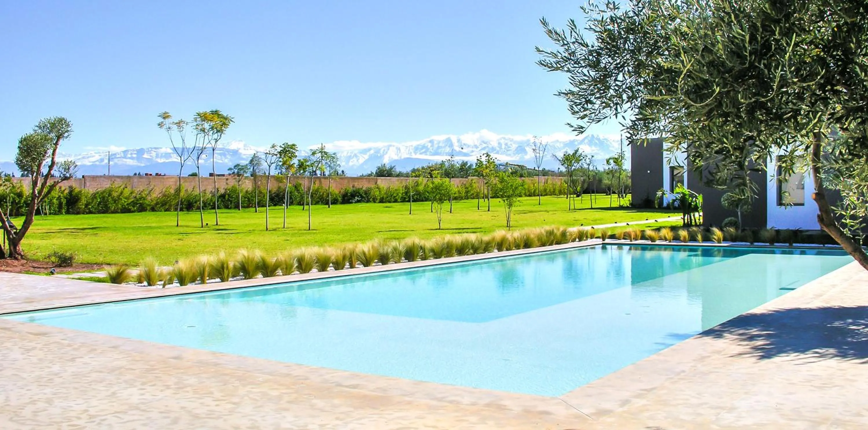 Garden view in Villa Jardins D'Isa