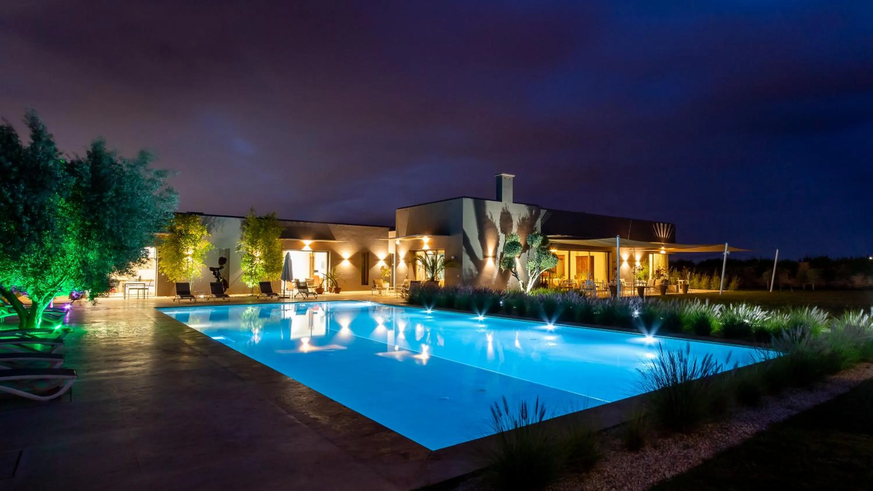 Property building in Villa Jardins D'Isa