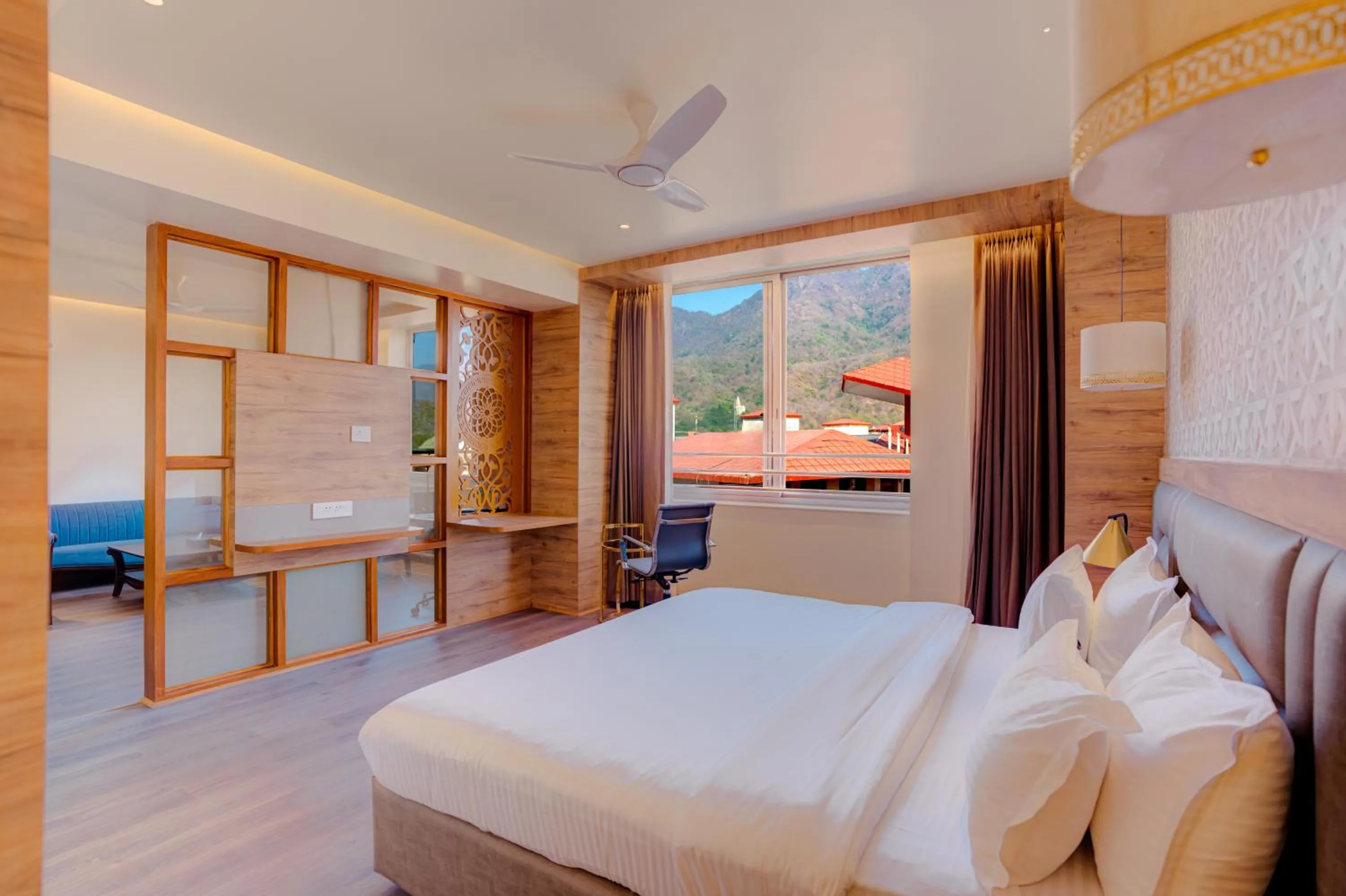 Bed in Hotel Vasundhara Palace